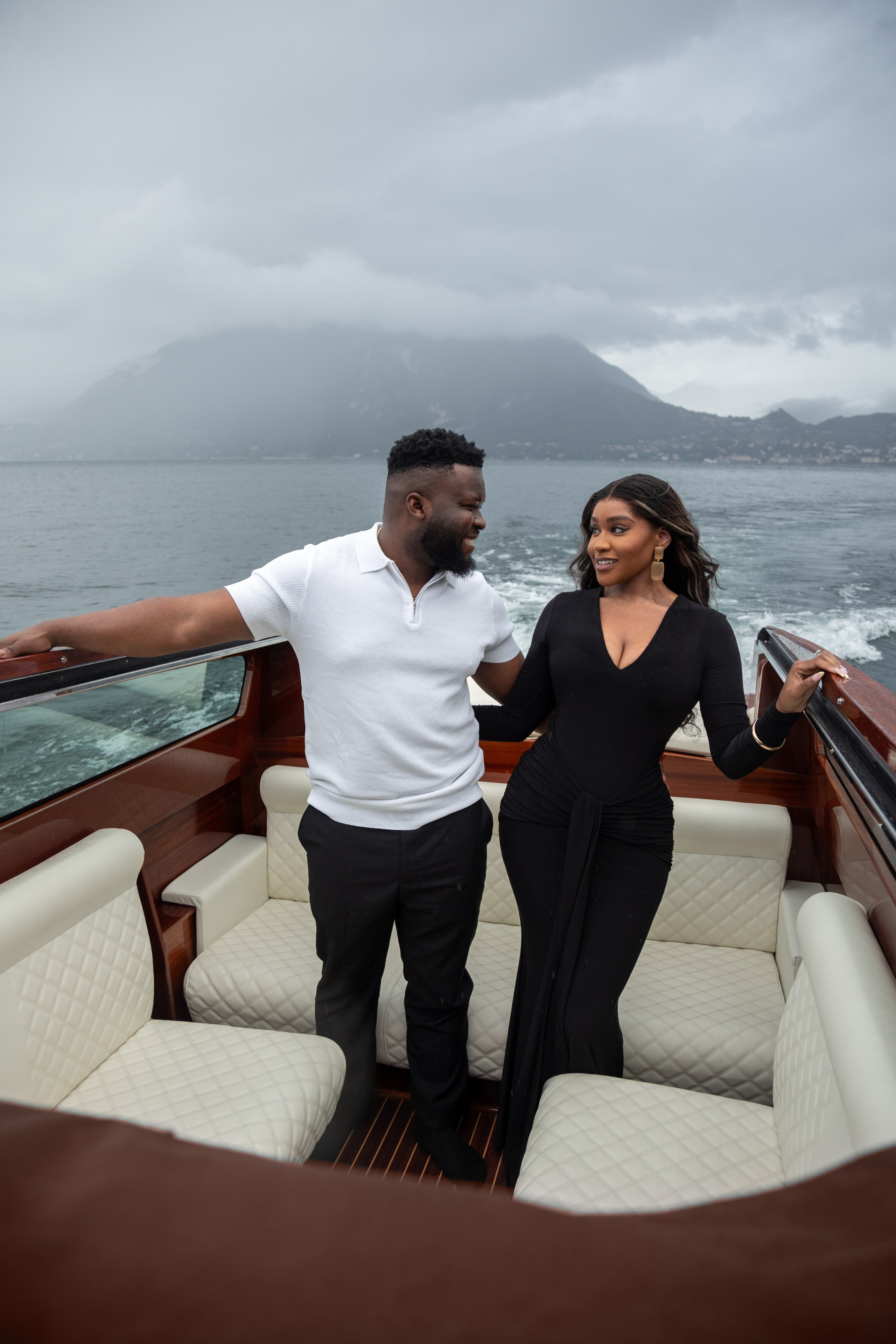 Varenna boat tour. Photographer in Milan |Mila Pro Photo