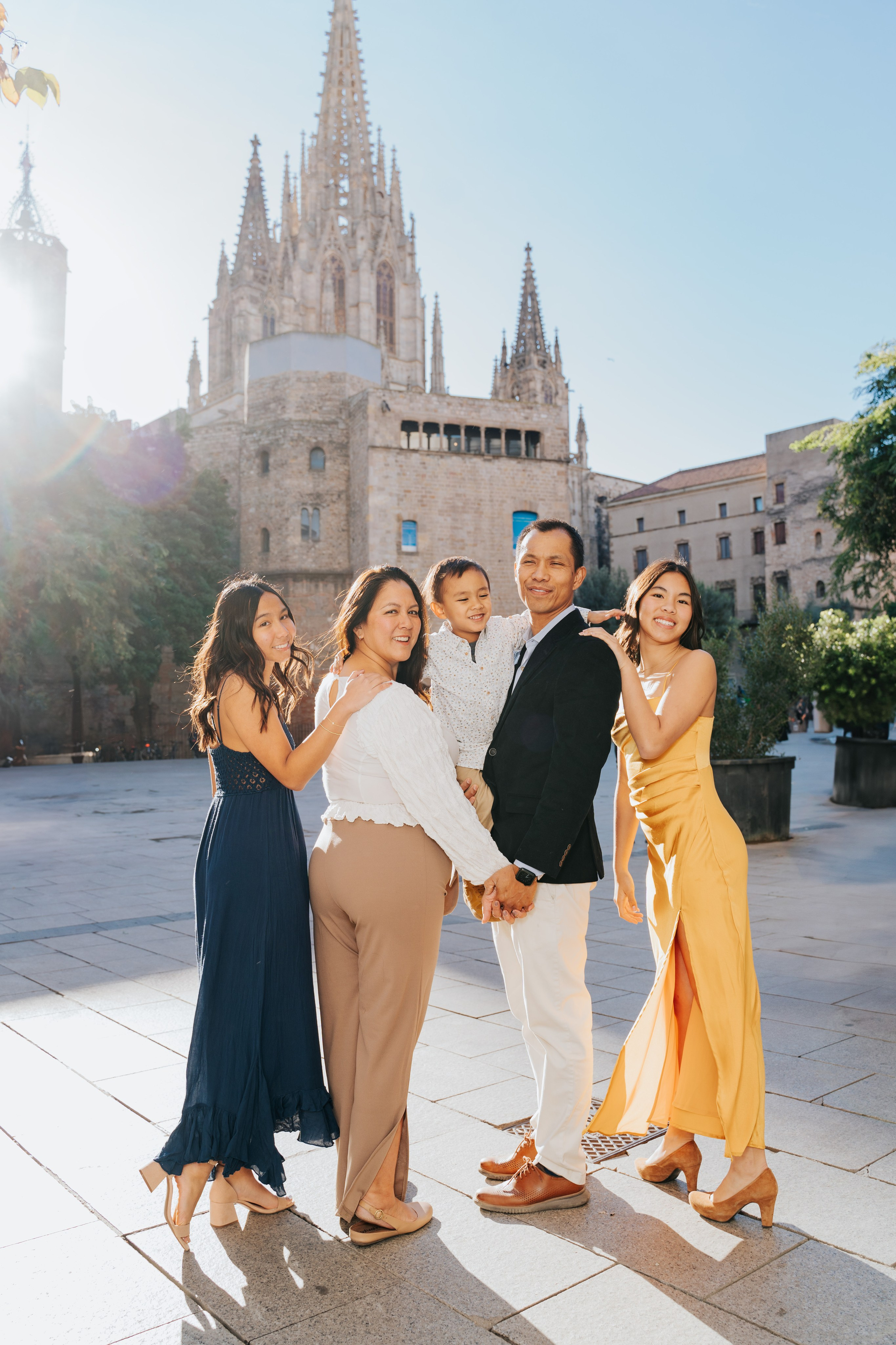 The Gothic Quarter: Local Photographer’s take on Barcelona Old Town. DiaFoto — Wow Photographer in Barcelona | Premium Barcelona Photoshoot Experience