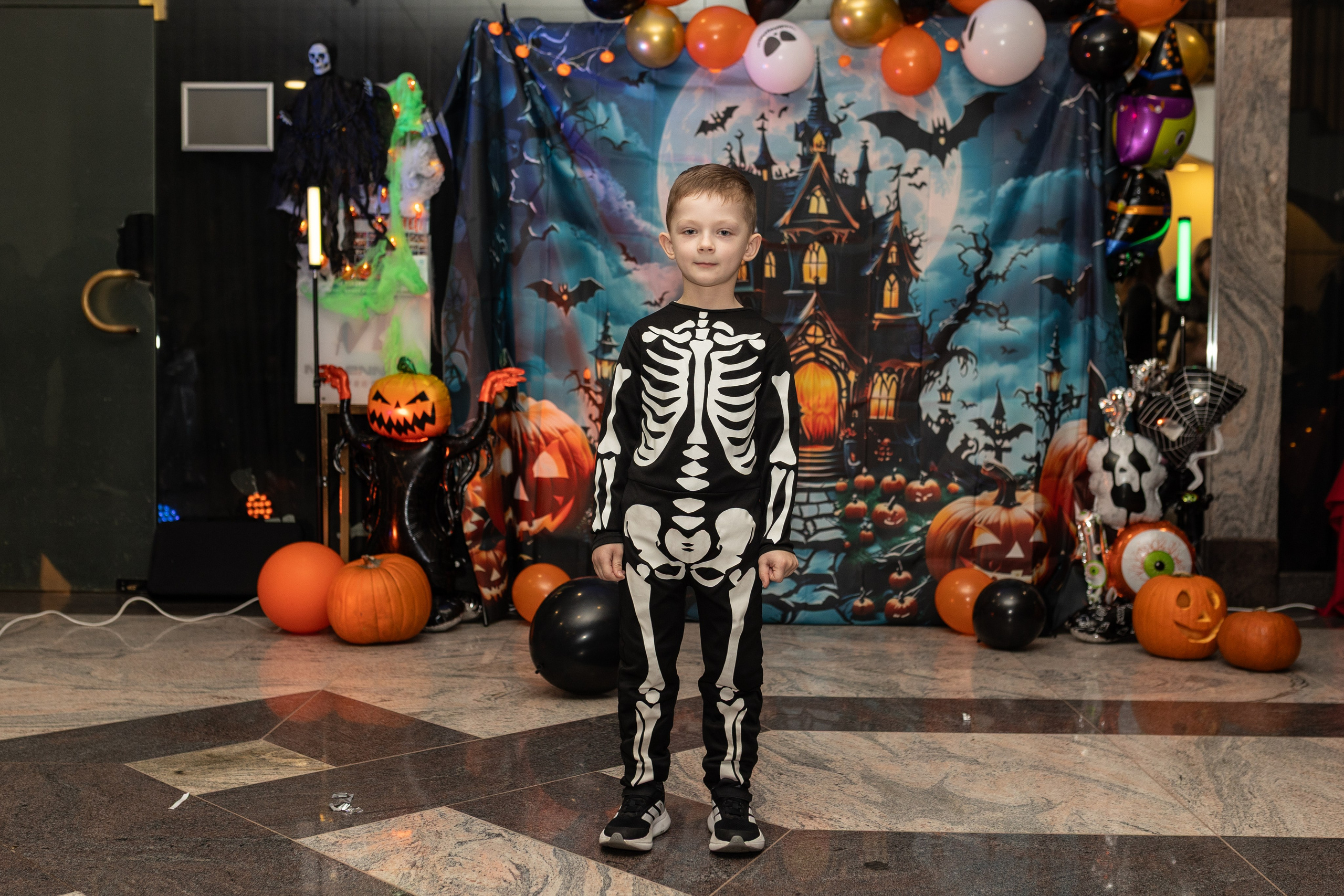 Leo dance studio Helloween 2025. Семейный и детский фотограф в Варшаве Мила Бобровская