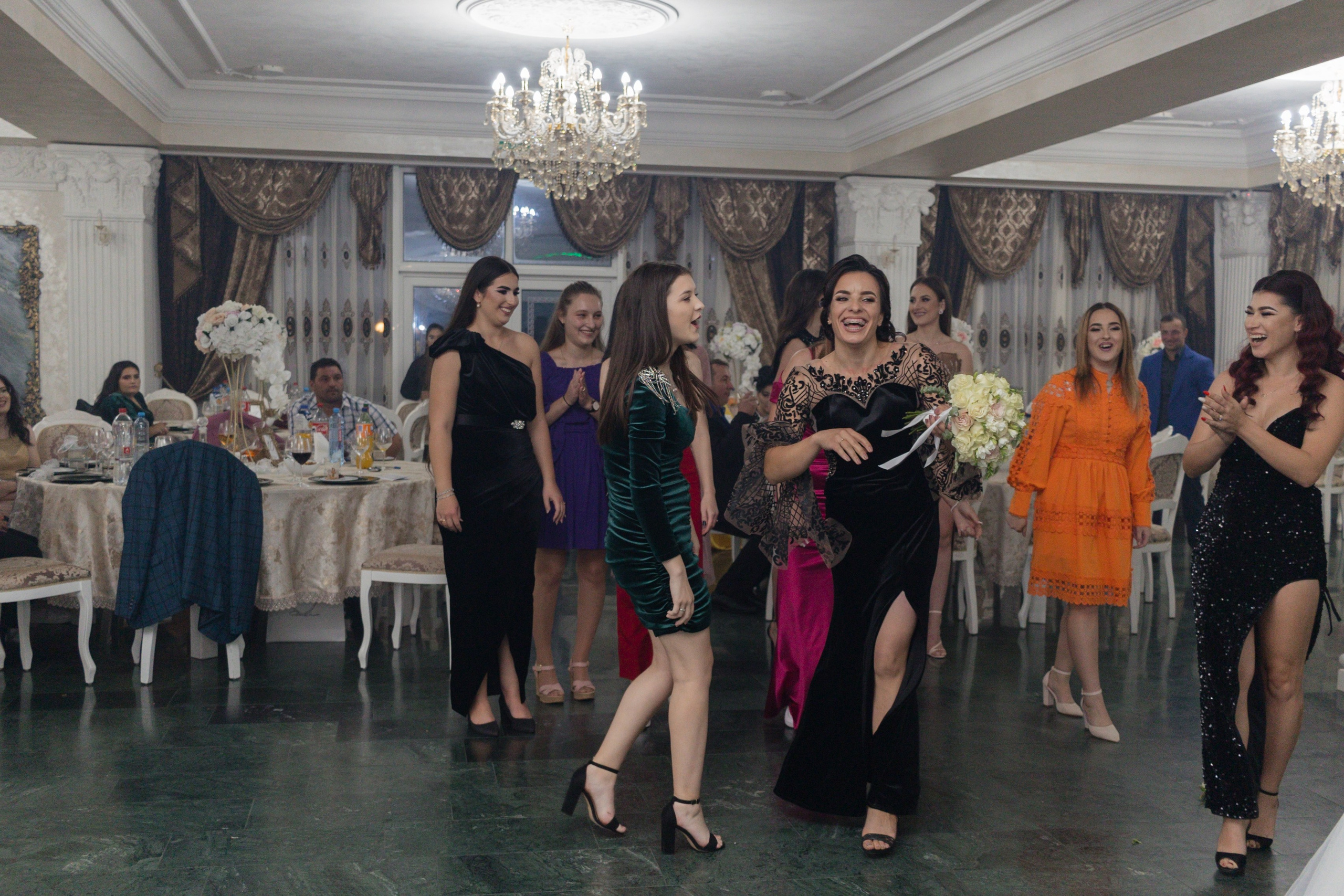 Malina & Alex. Fotograf si videograf — evenimente si studio