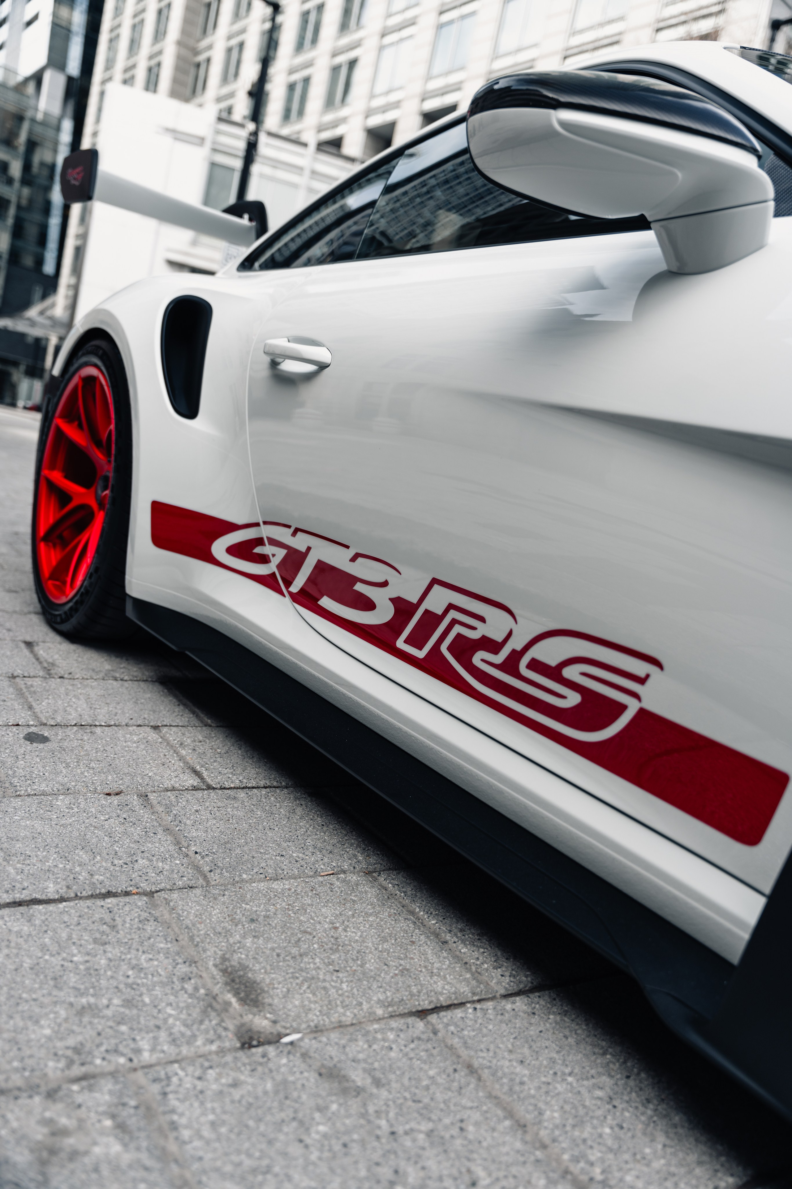 Porsche 992 GT3RS. Photographer in Paris — Vitalii Motruk