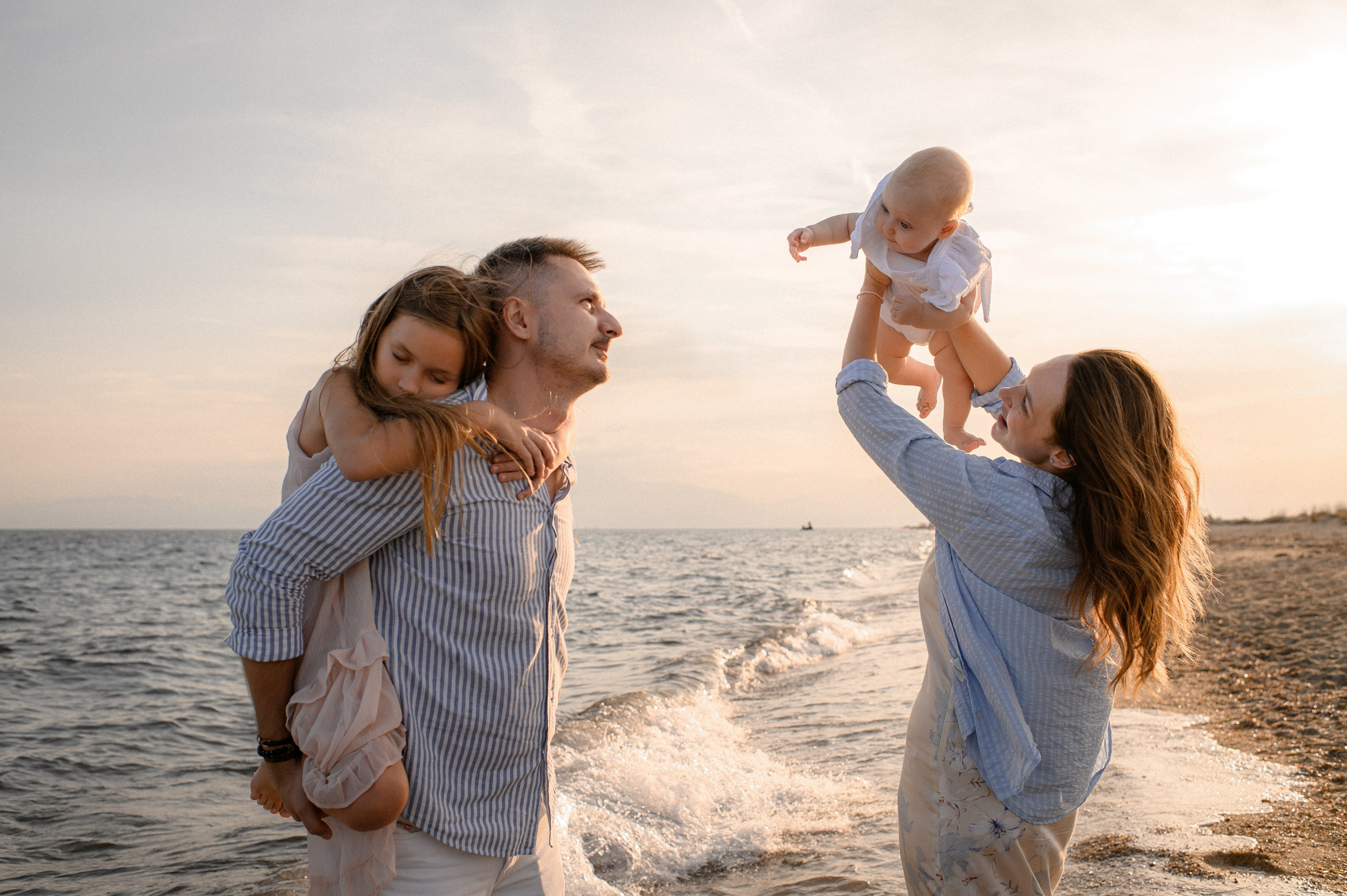 Family Potamos. Семейная, детская, портретная и предметная фотосъемка в Салониках