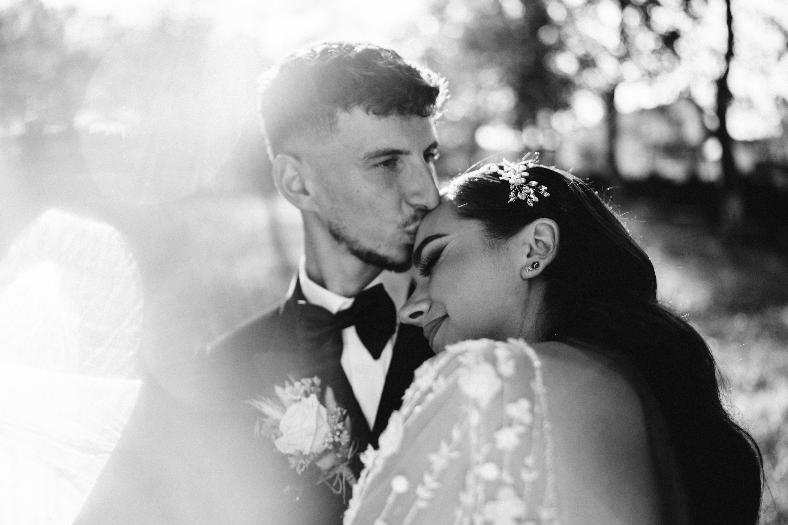 Robert si Mada. Foto-Video Nunta Iasi, Suceava, Bucuresti / Disponibilitate 2025 — 2026 — 2027