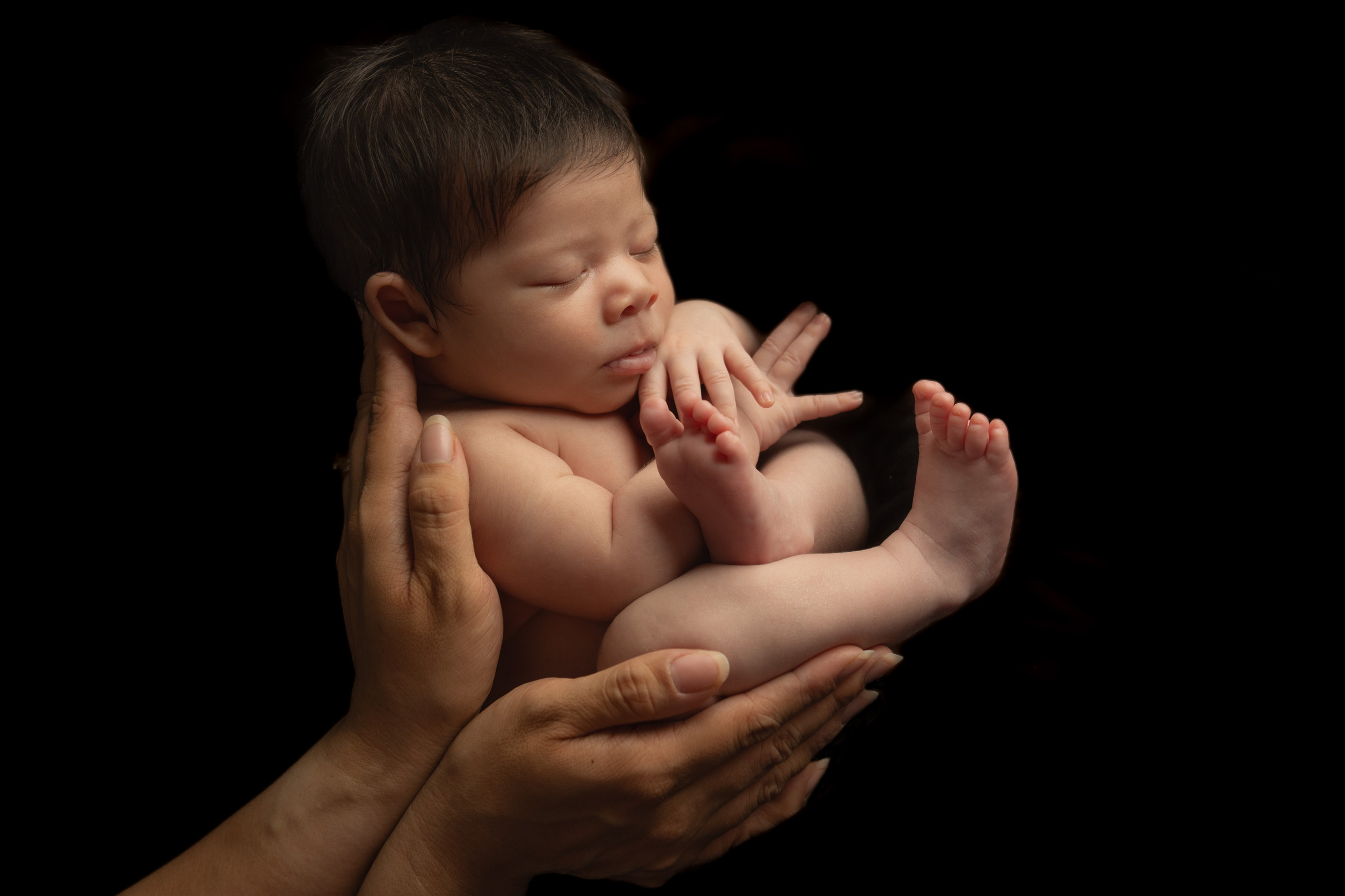 Geboren aus Liebe. Adelya Tomin