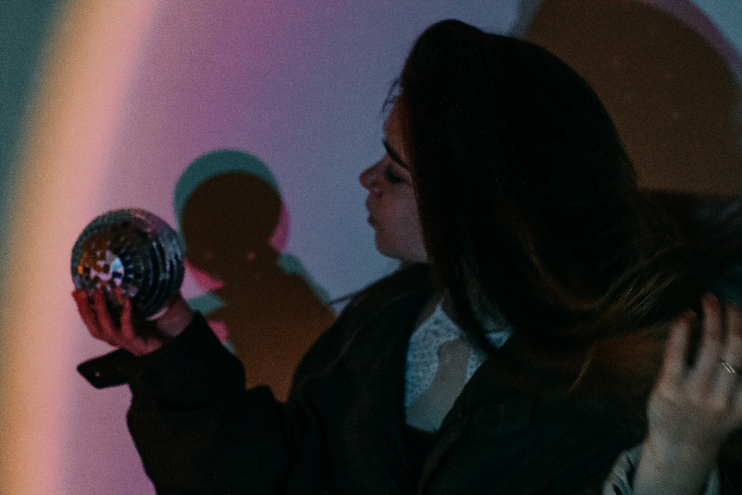 Цветной свет и жалюзи. Свадебный и портретный фотограф в Белграде Екатерина Македонская