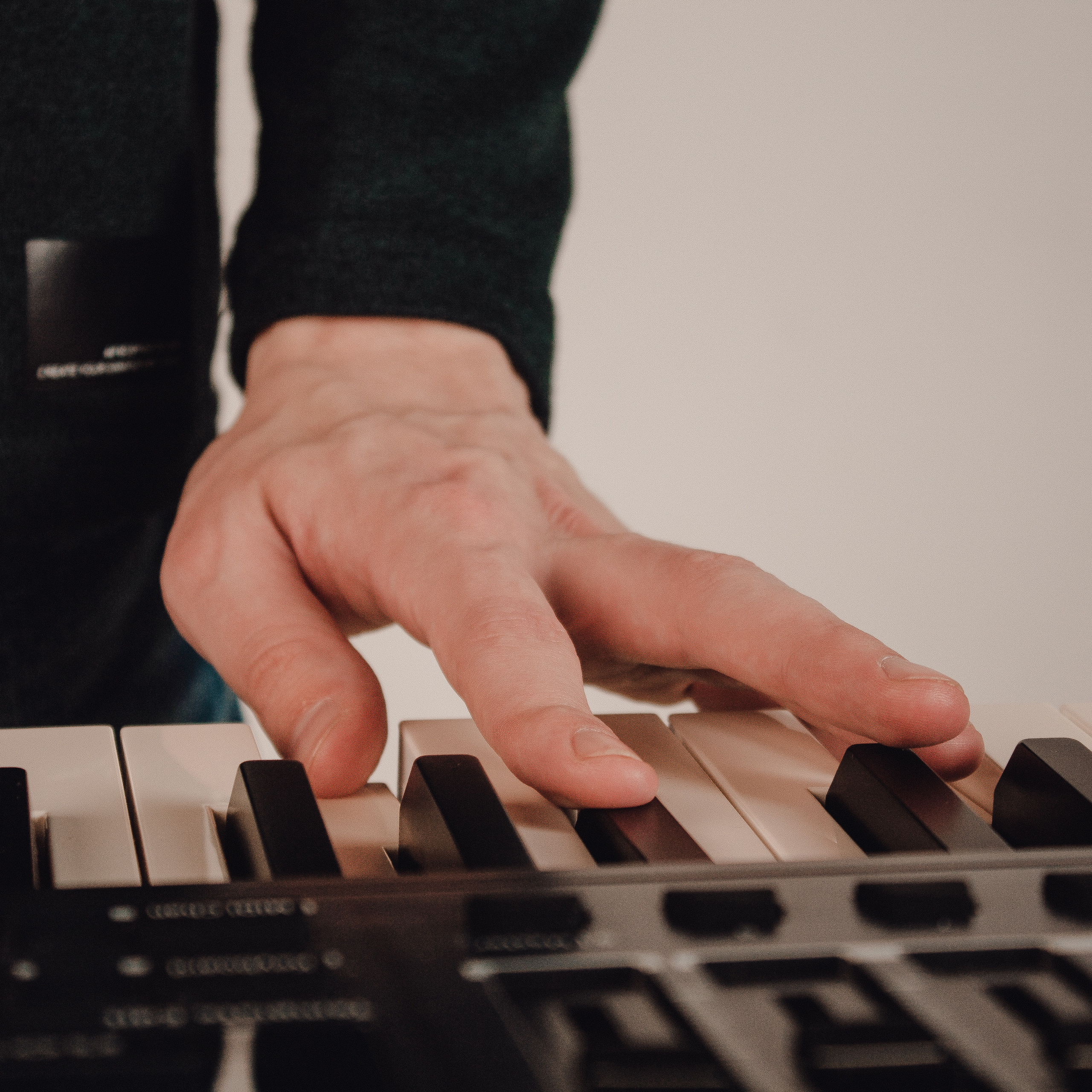 Роман (музыкант). Свадебный и портретный фотограф в Белграде Екатерина Македонская