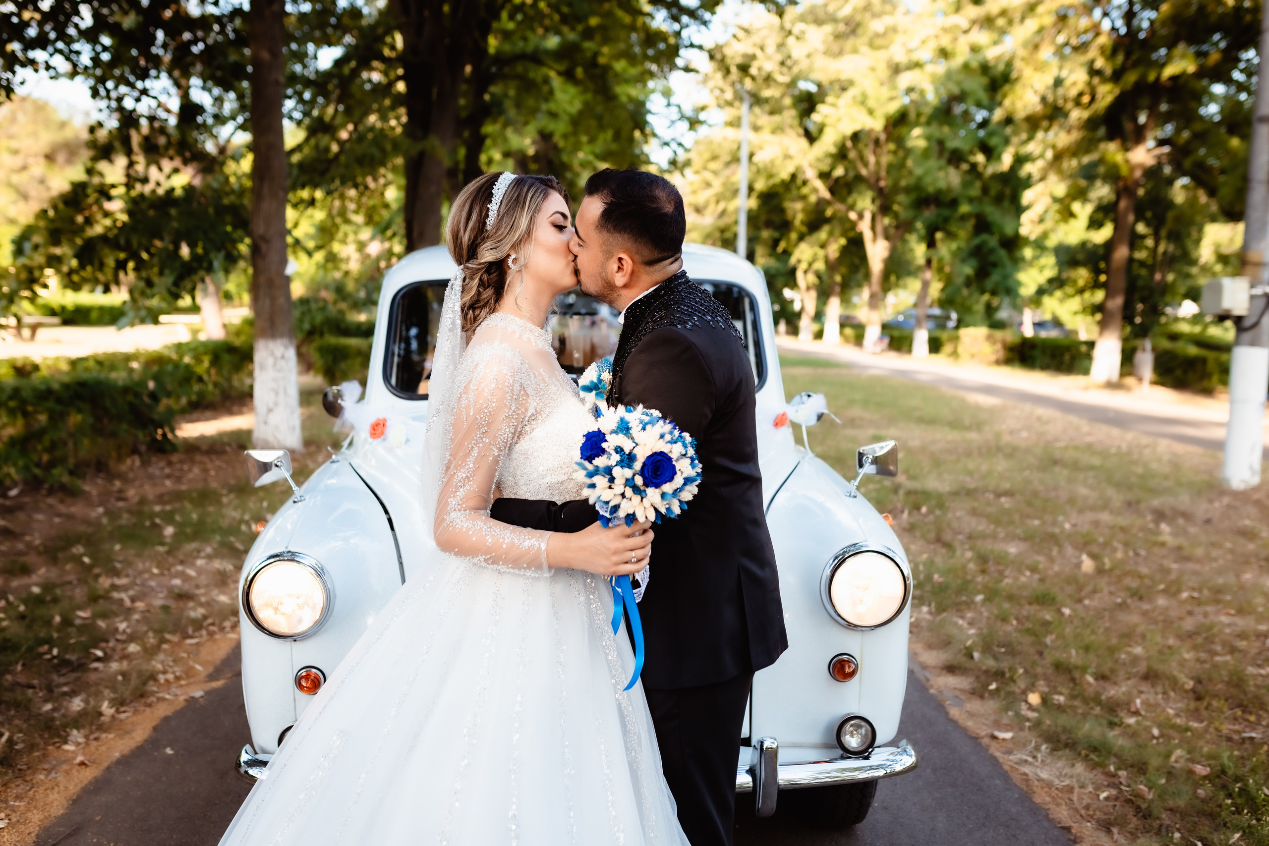 Mireasa in cimitir. Stefan Teodorescu — Fotograf de Nunta