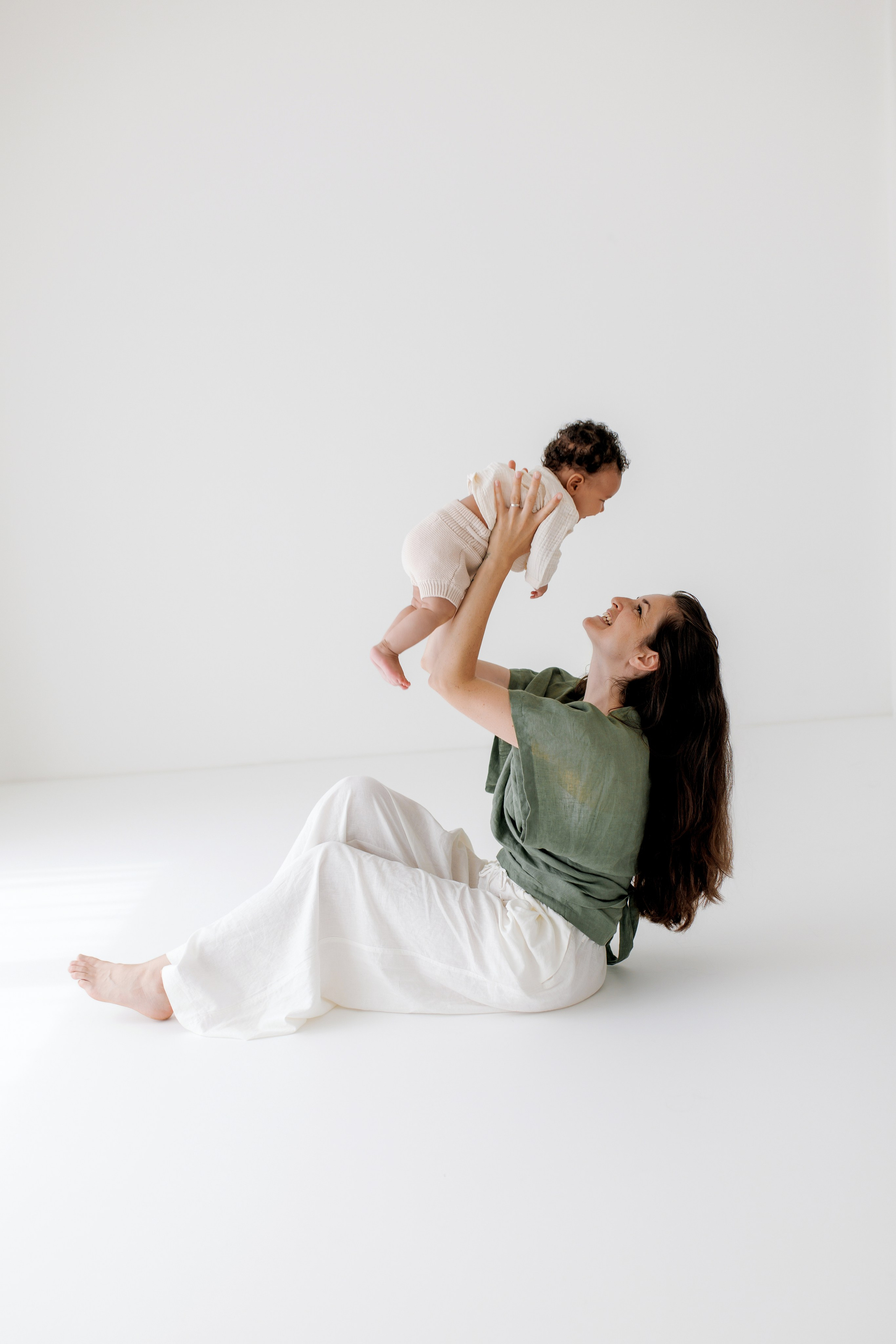 Newborn-Fotografie in Zürich — Natürlich. Minimalistisch. Ohne Zeitdruck. Wedding and Family Photographer Switzerland and Italy. Valeria Diaz