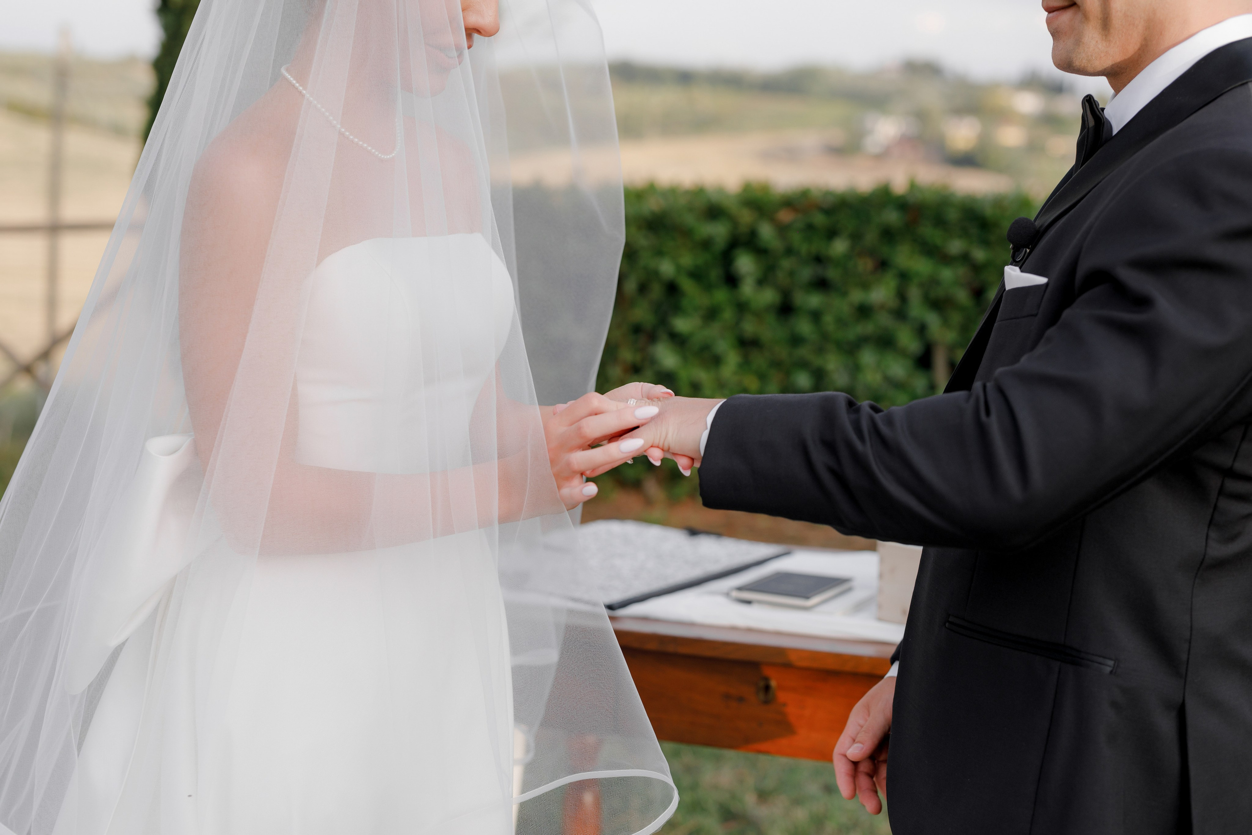 Dom&Ally. Wedding photographer Italy