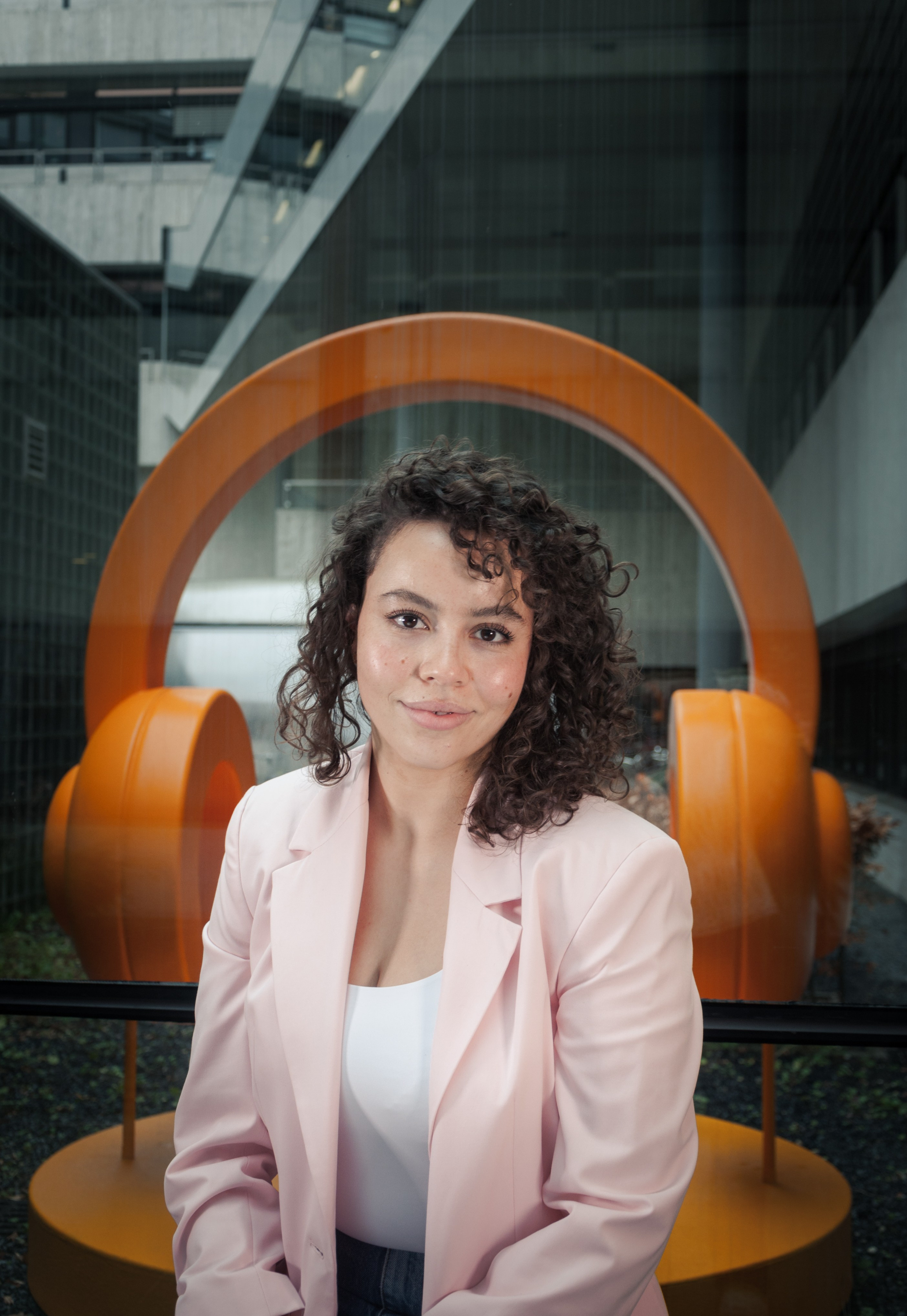 Teamportretten van het NPO Suhoor Stories. Éclat Fotos. Exclusieve portretfotografieservice