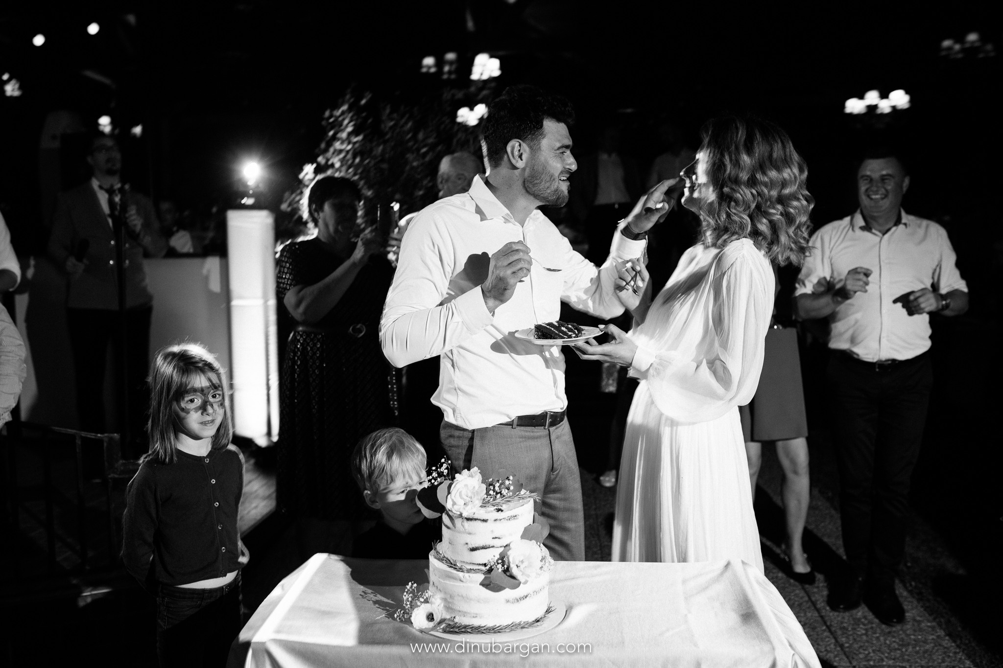 Radu & Camelia. Fotograf de nuntă și de familie — Dinu Bargan