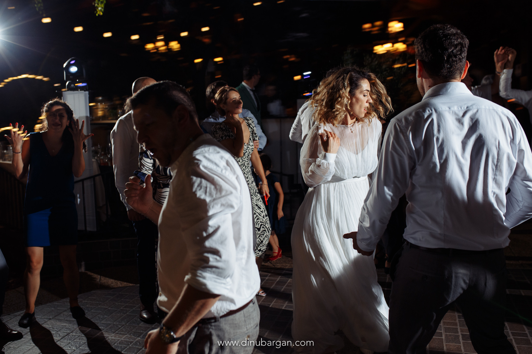 Radu & Camelia. Fotograf de nuntă și de familie — Dinu Bargan