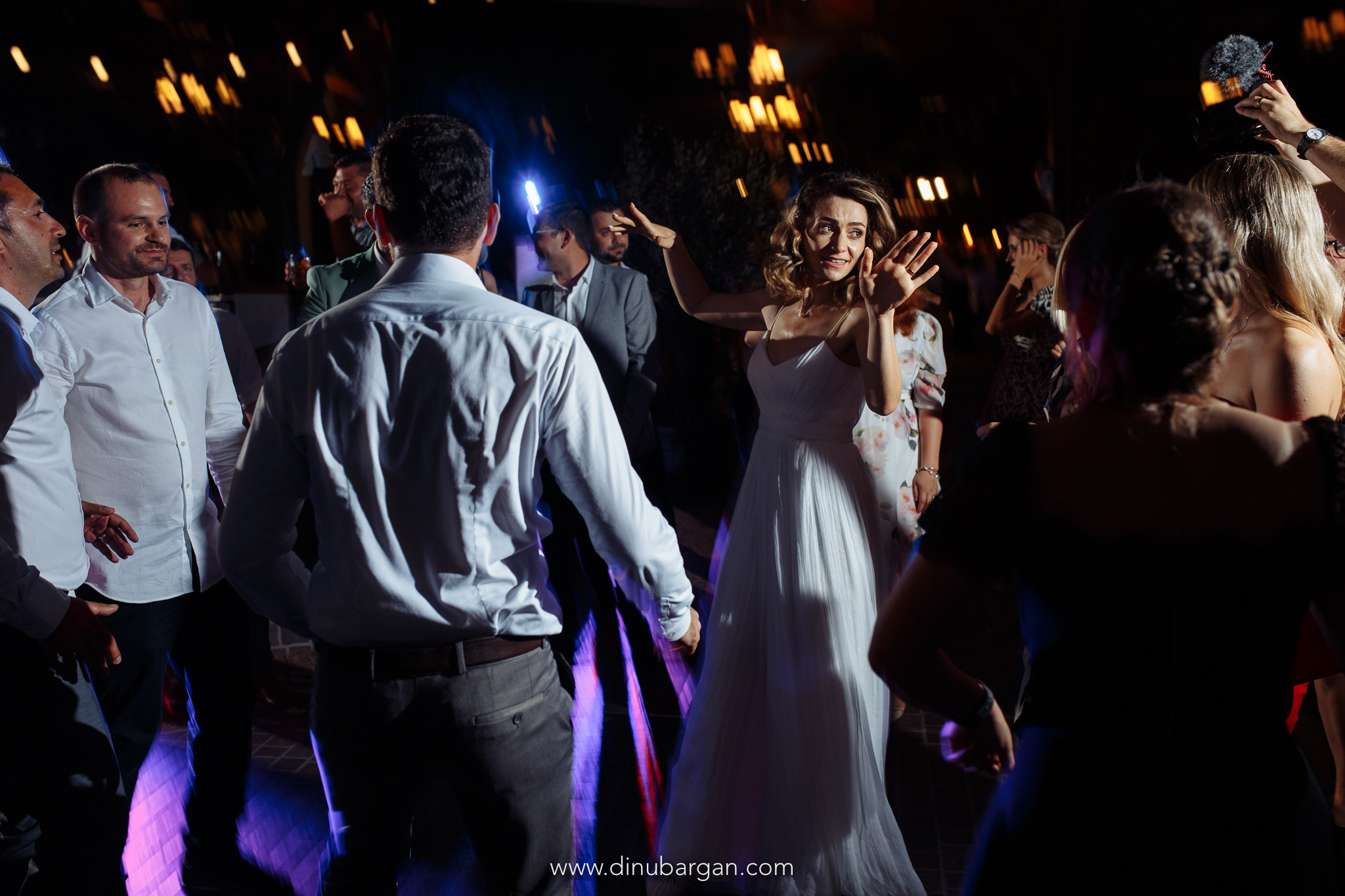 Radu & Camelia. Fotograf de nuntă și de familie — Dinu Bargan