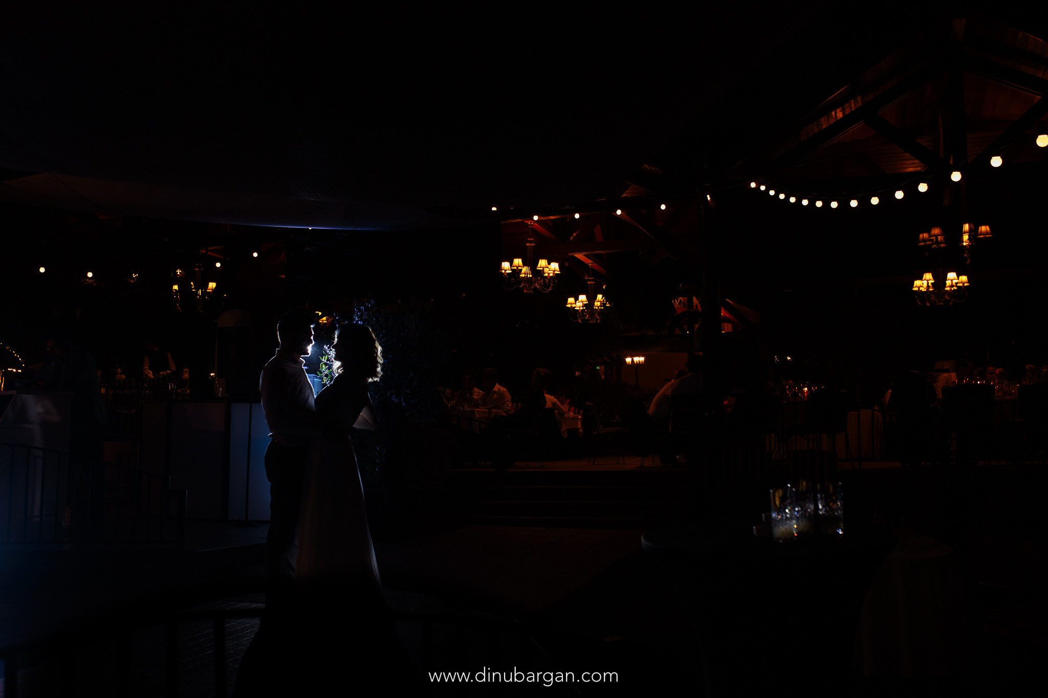 Radu & Camelia. Fotograf de nuntă și de familie — Dinu Bargan