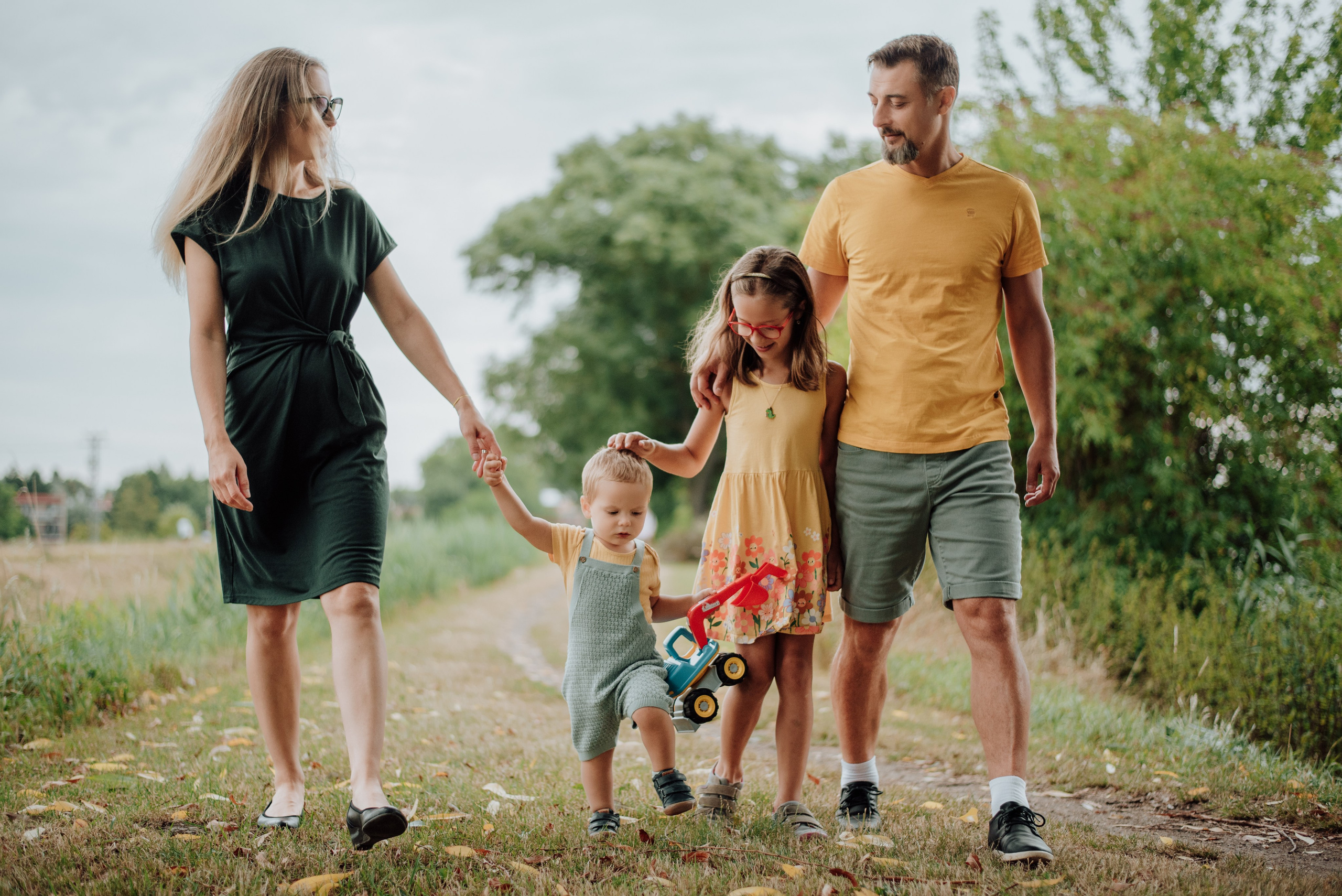 Hanka and family. Lifestyle, wedding and family photographer