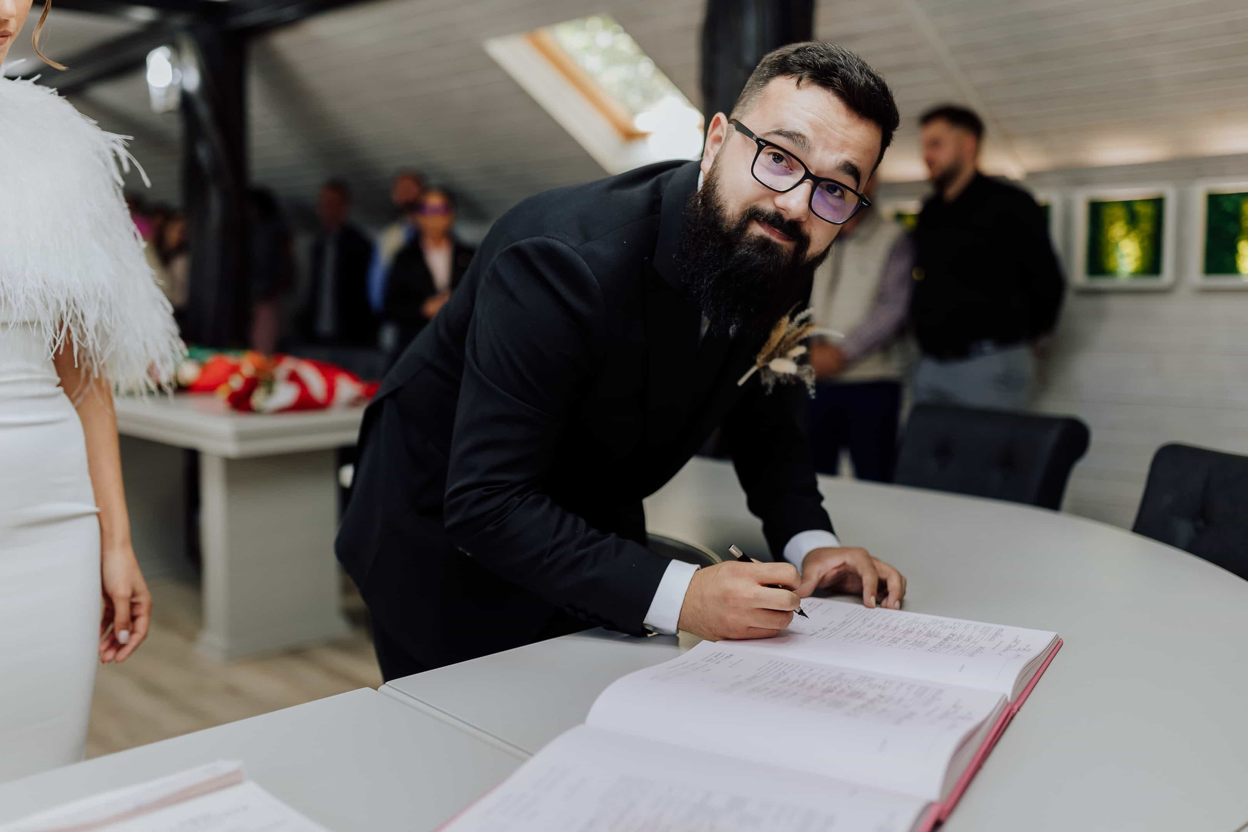 Stefanel & Elena. MovieFrames.ro