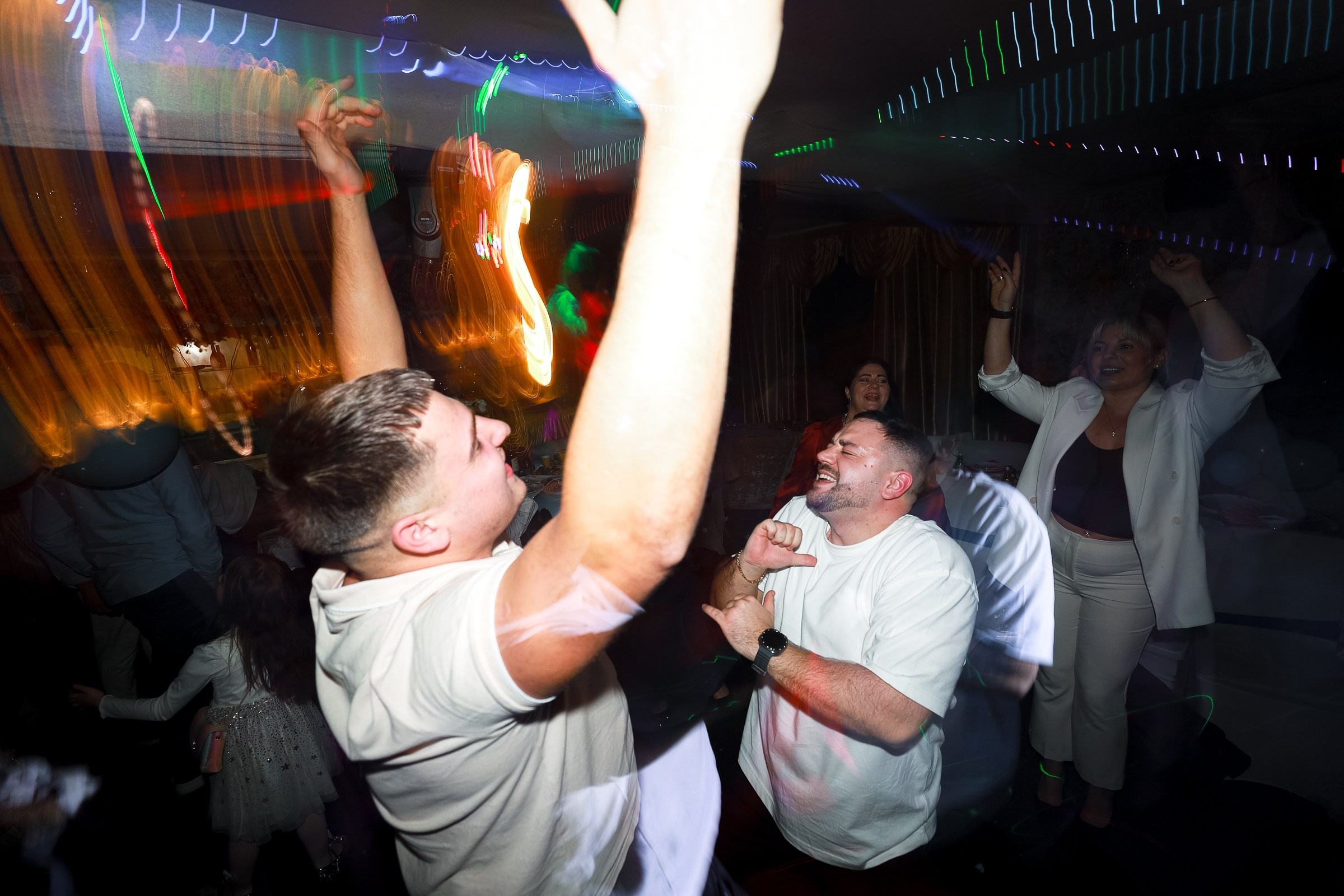 Parties. Https://valphoto.wfolio.pro/