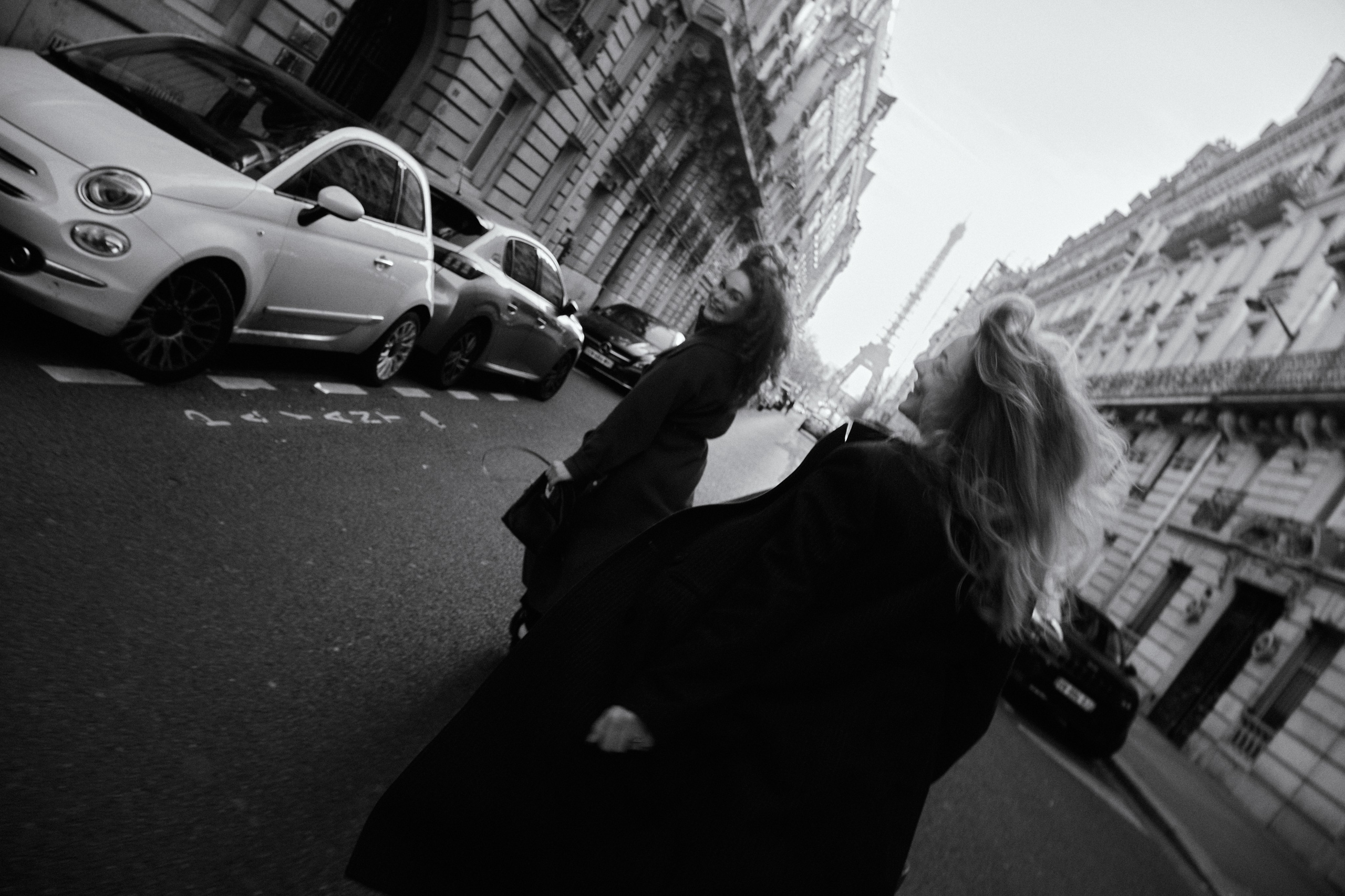 Friends. Photographer in Paris