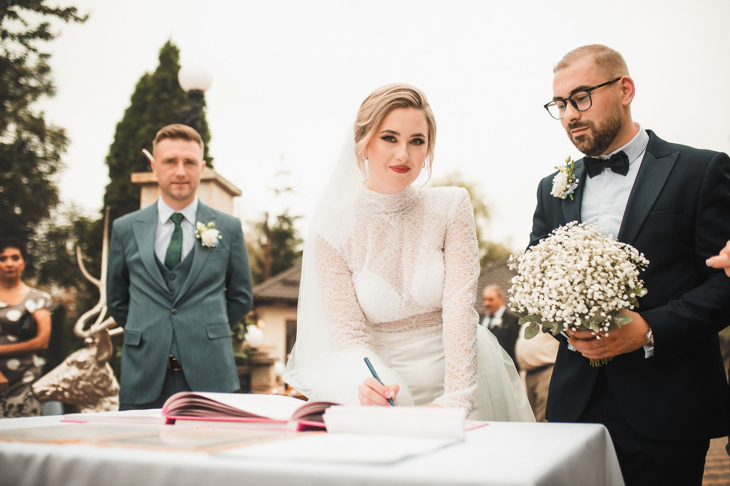 Alexandra & Florin. Vlad Aconstantinesei Photographer