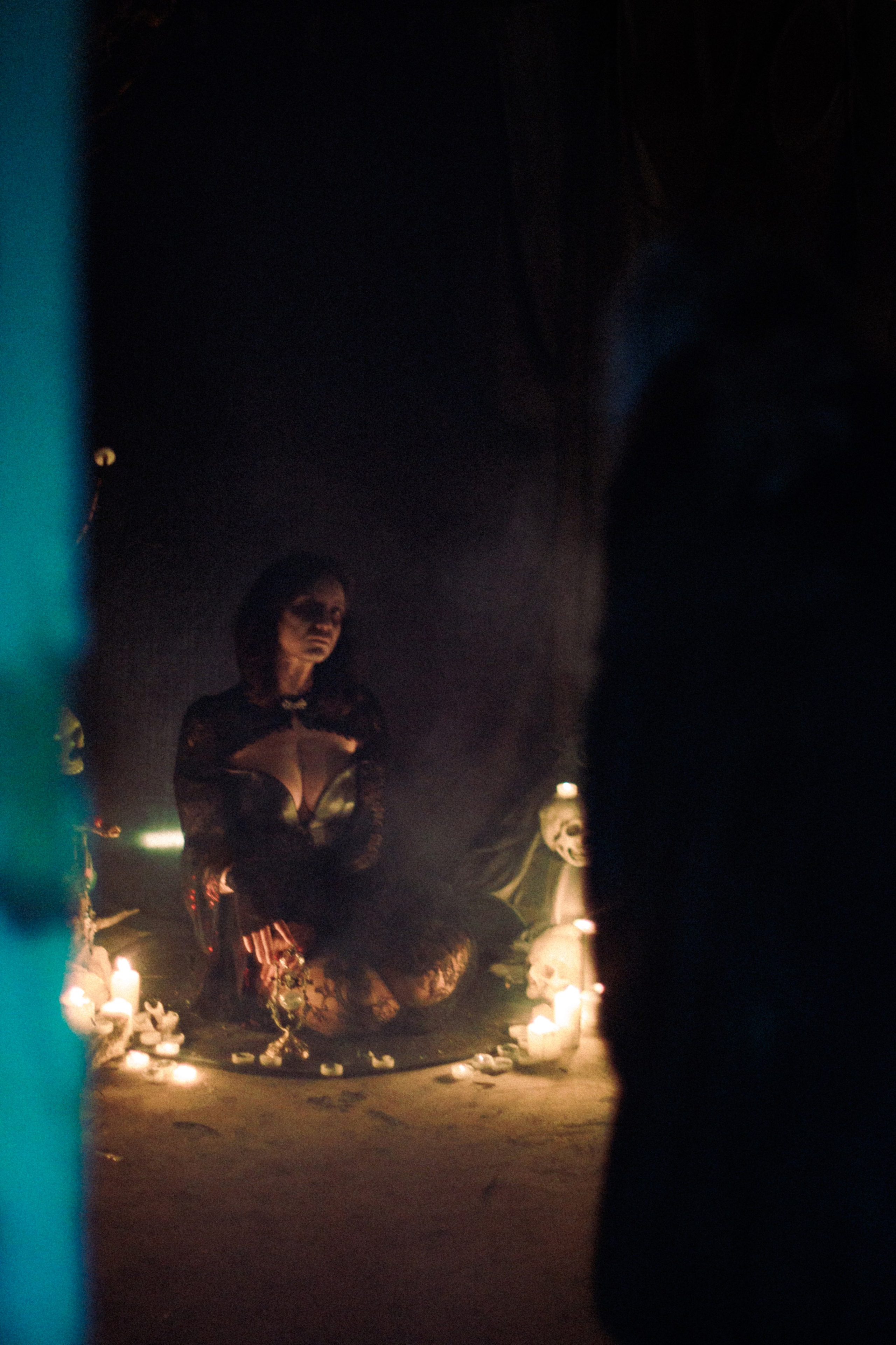 “Celestial Oddity” Clip Photoshoot. Photographer in Greece Kristina