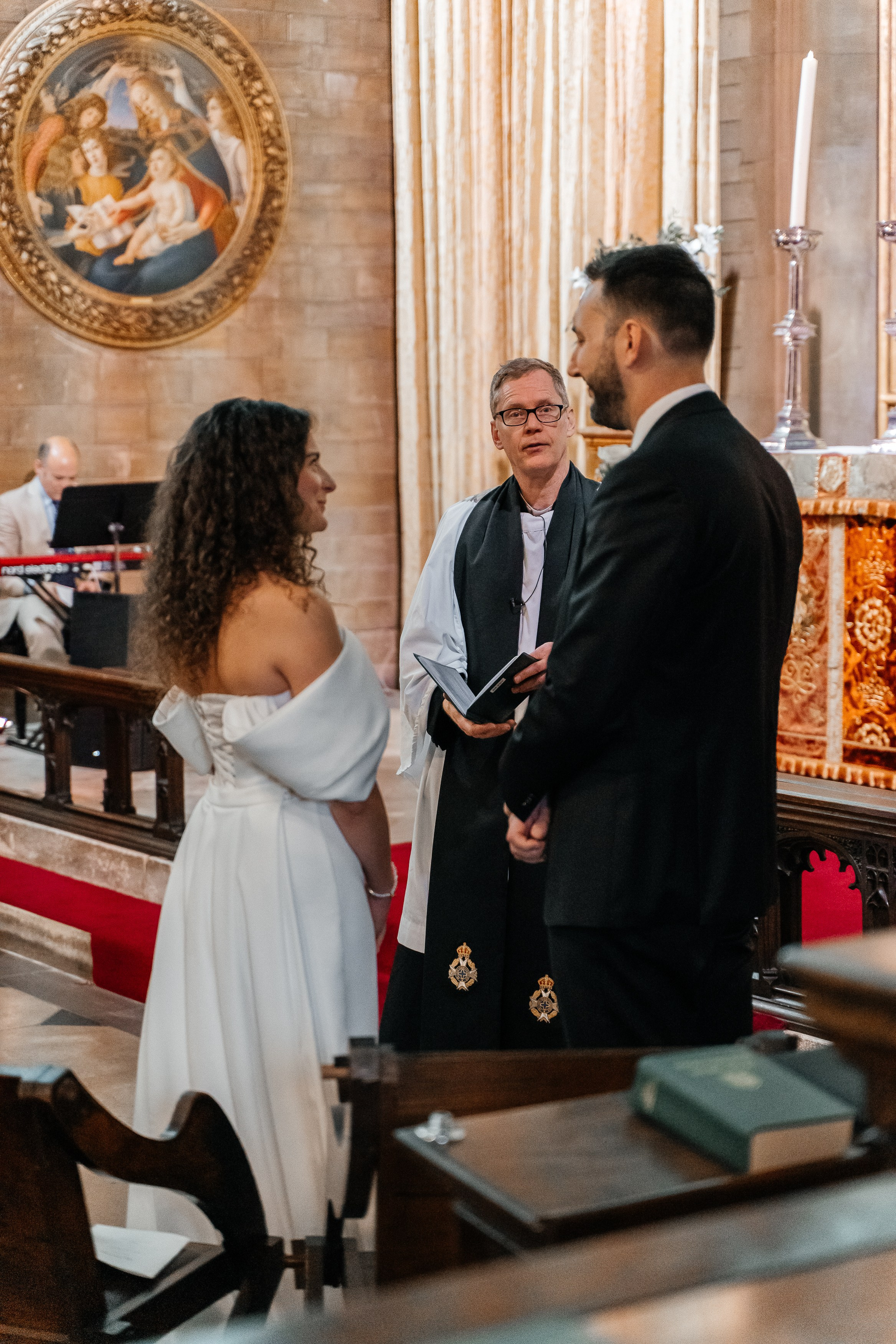 Wedding ceremony at The Lower chapel in Eton, Wedding in Eton, wedding photographer in Eton, wedding photographer in Eton