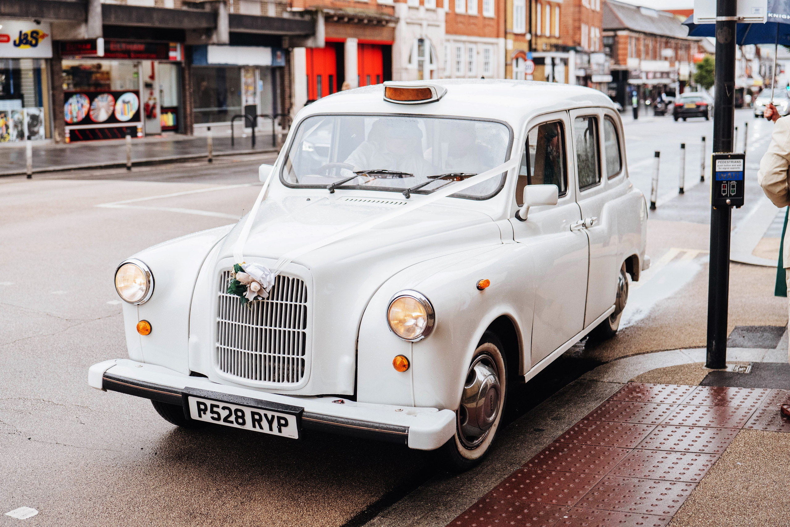Fantastic wedding in Eltham, London. Wedding and family photographer in London