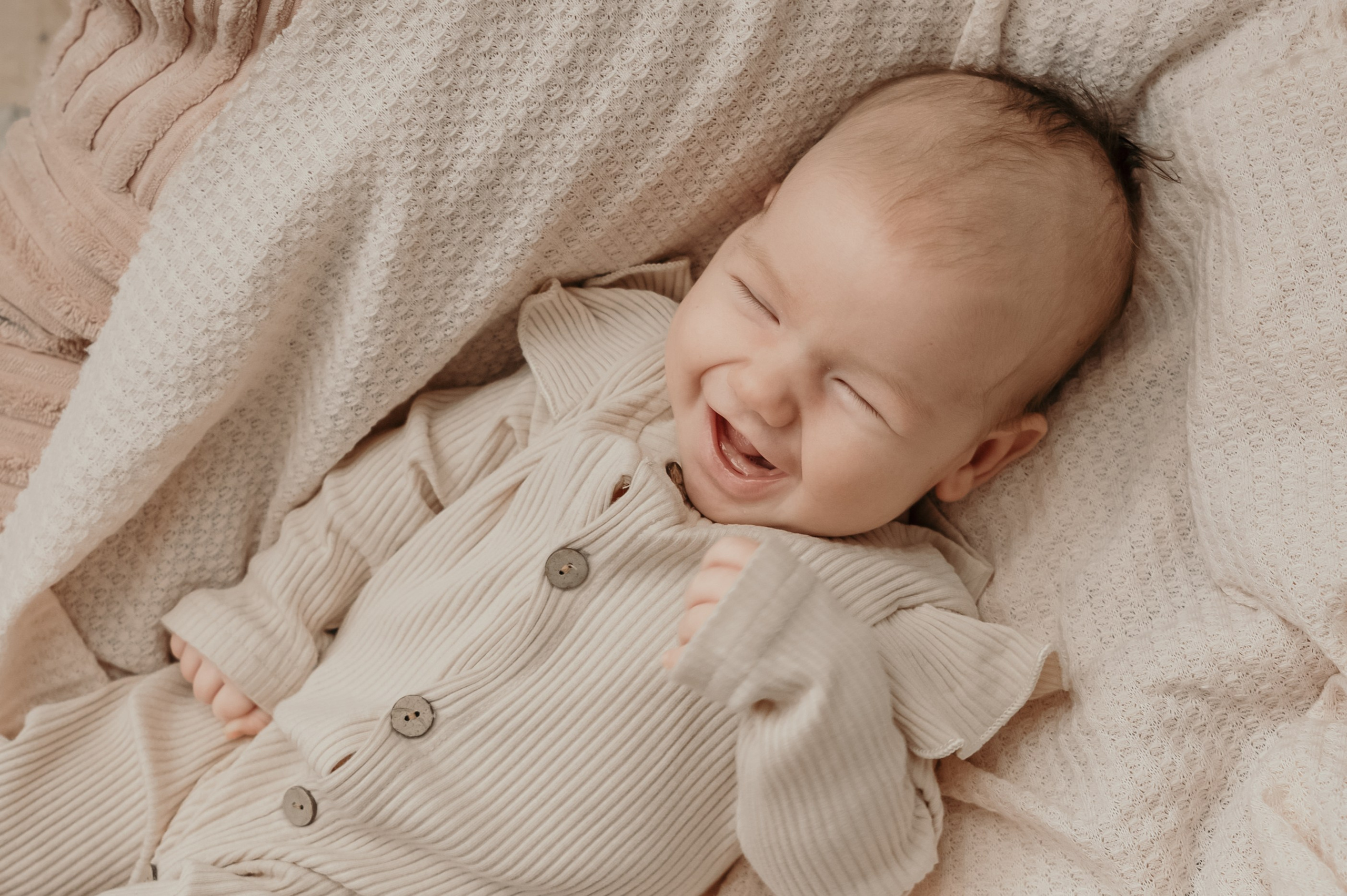 Isabelle. Maternity Newborn and Family photographer Hamburg Claire Hambley