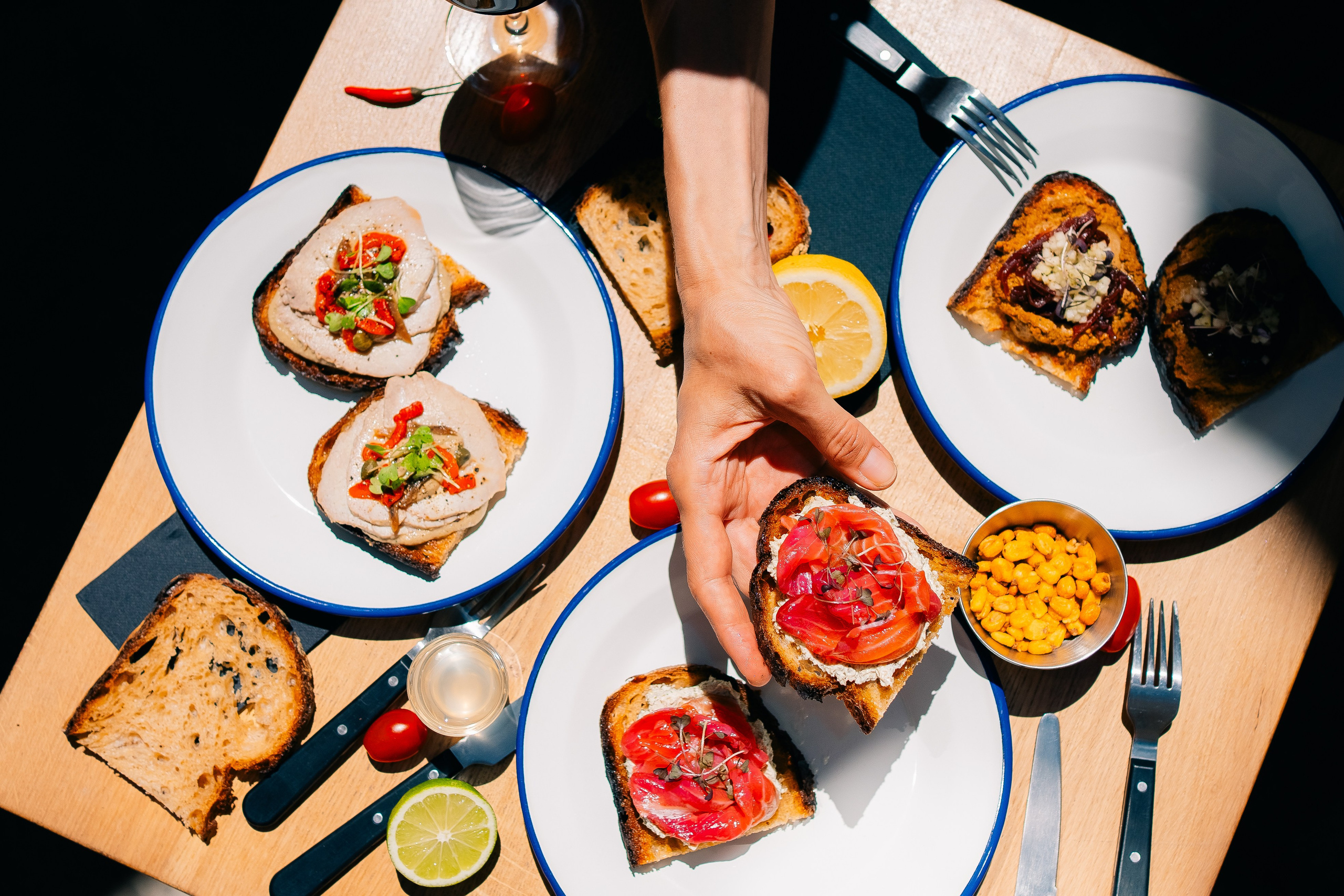 Летнее меню бара Voyager 1. Мария Шер. Профессиональный фотограф в городе Порту, Португалия