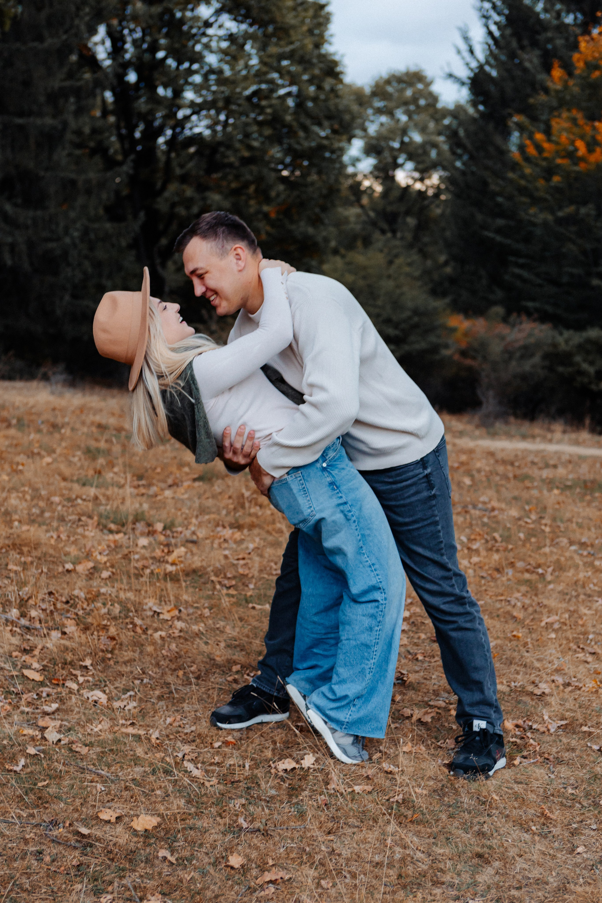 Dorina, Sergiu și Daria. Cristina Andronache fotograf Brașov fotograf de familie fotograf de nunta Brașov