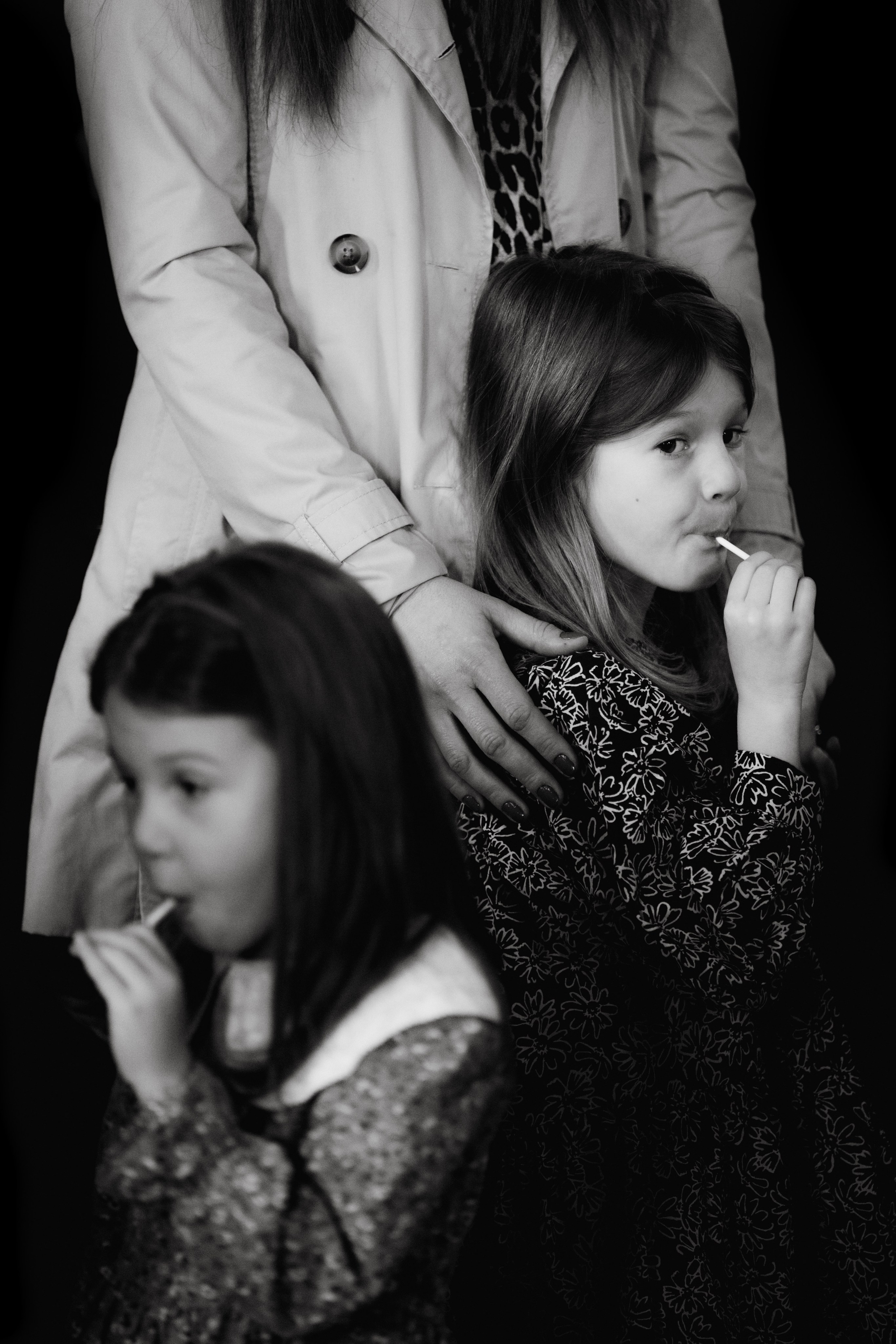 Fotograf profesionist de nuntă. Cu o abordare creativă și tehnici unice, spunem povestea voastră prin imagini pline de iubire și naturalețe. Descoperă arta fotografiei de nuntă . Fotograf Iasi, fotograf de nunta Suceava. Fotografii de nuntă. Pachet fotografii de nuntă. Fotograf Iasi, fotograf Suceava, fotograf Botosani, fotograf Romania. Servicii foto nuntă. Servicii foto-video.