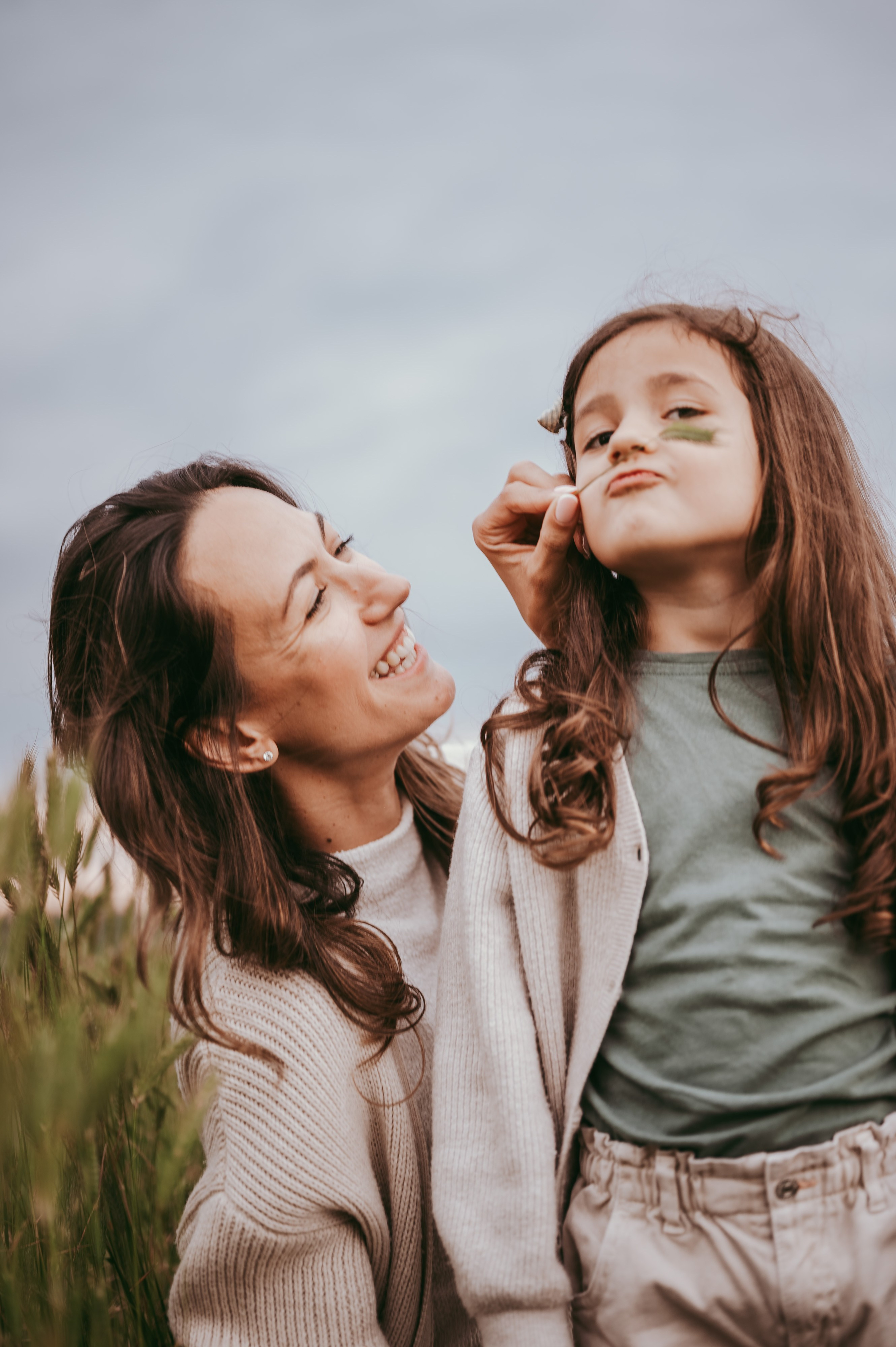 Bojana i Srna / mammy and me photosession. Deciji i porodicni fotograf u Beogradu Oksana Skendzic