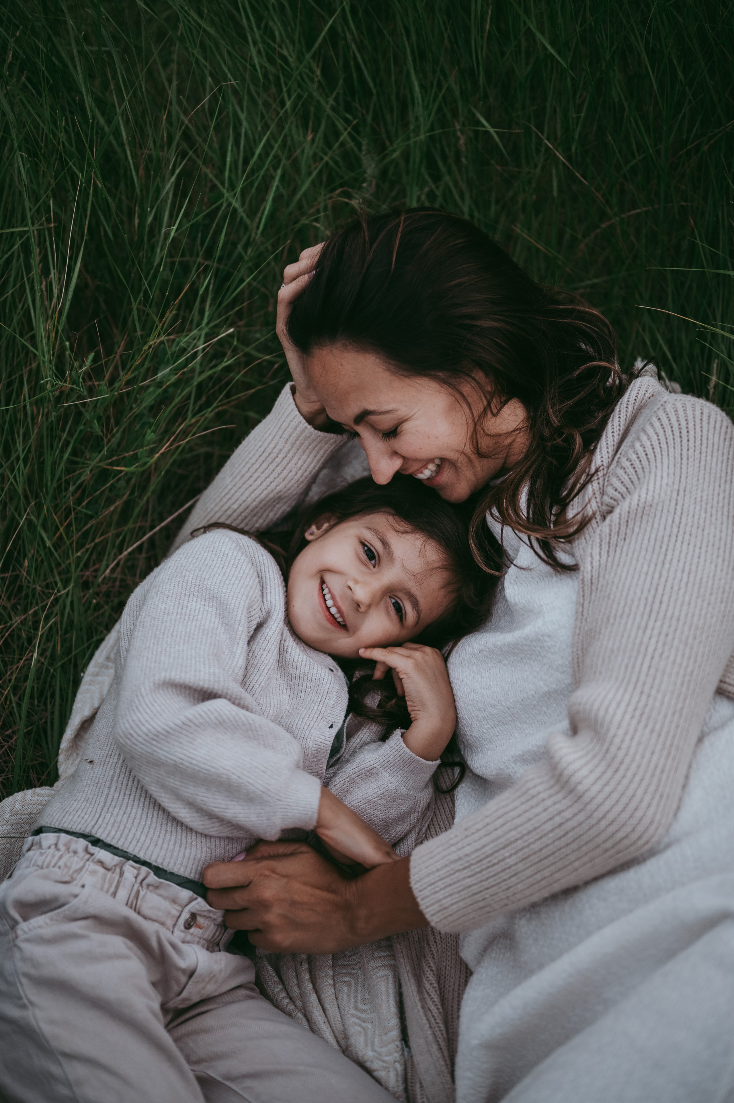 Bojana i Srna / mammy and me photosession. Deciji i porodicni fotograf u Beogradu Oksana Skendzic