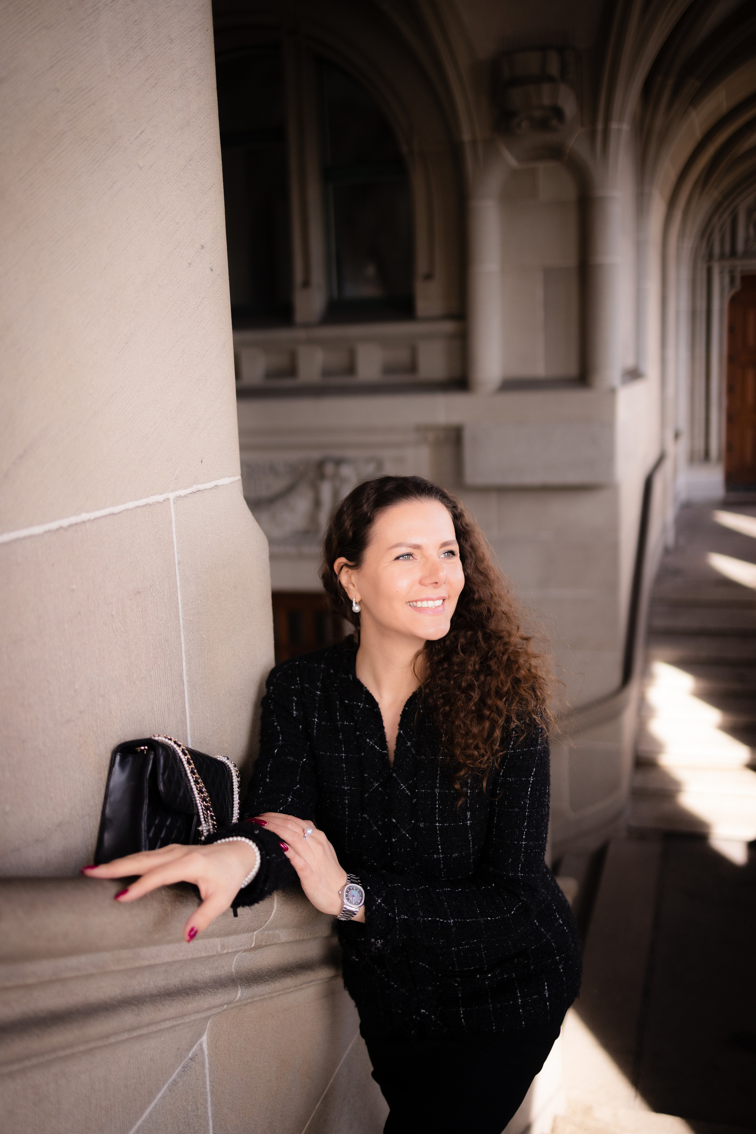 Oksana business portrait. Family photographer Zurich & Switzerland Daria Moore