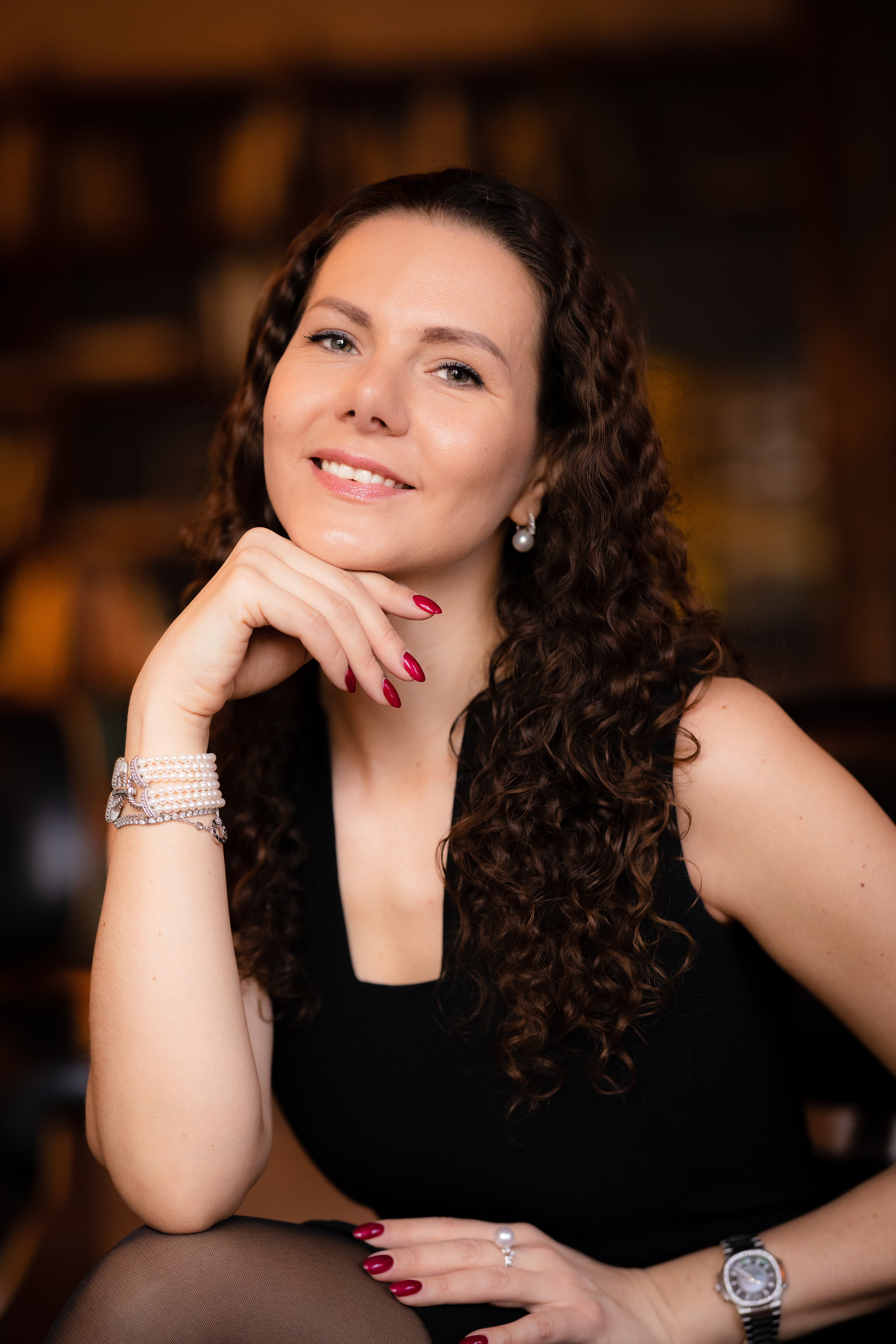 Oksana business portrait. Family photographer Zurich & Switzerland Daria Moore