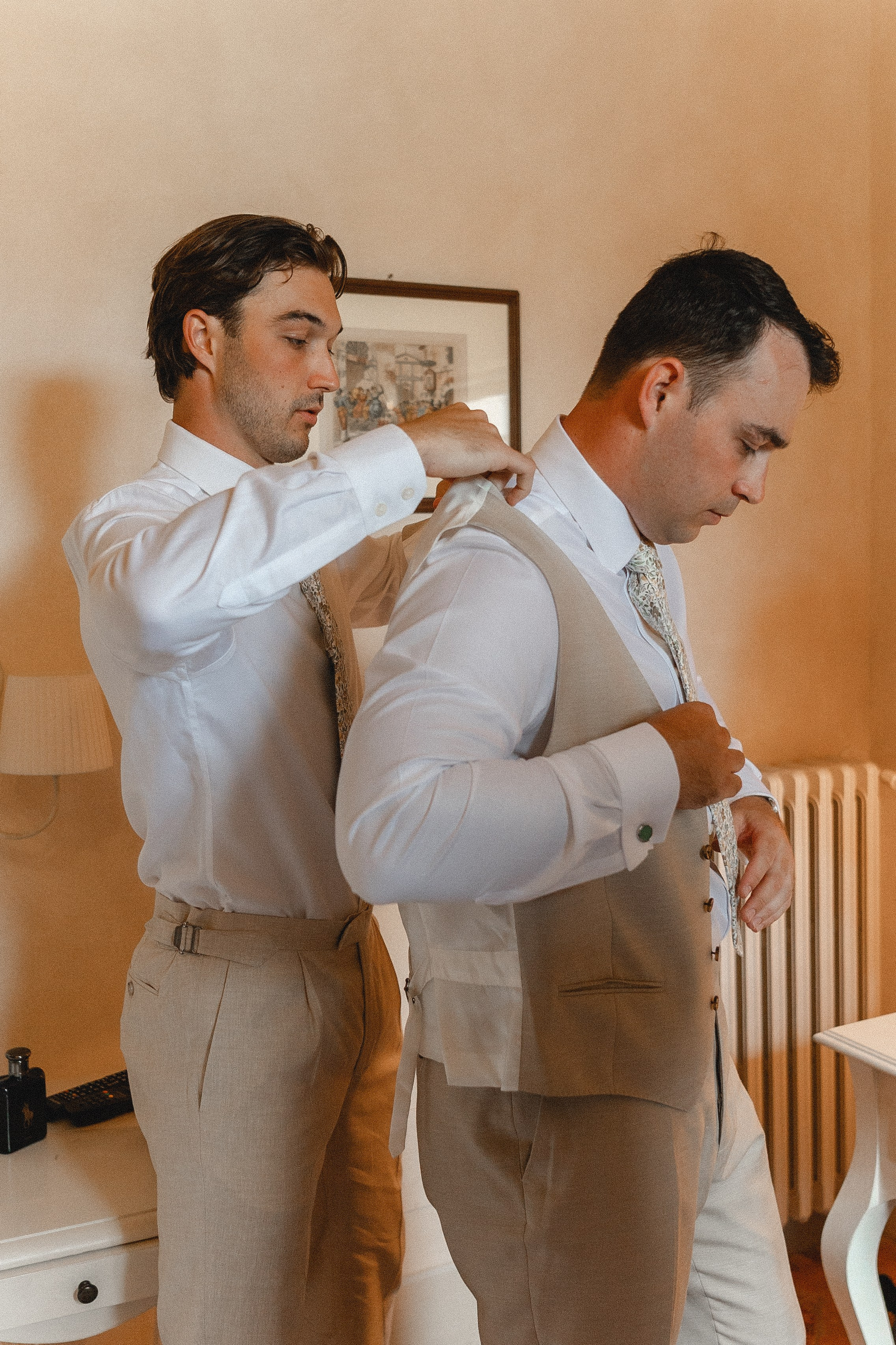 Diana & Thomas. Villa Scorzi, Tuscany. Digital + Film 35mm. Фотограф в Милане Анна Линник