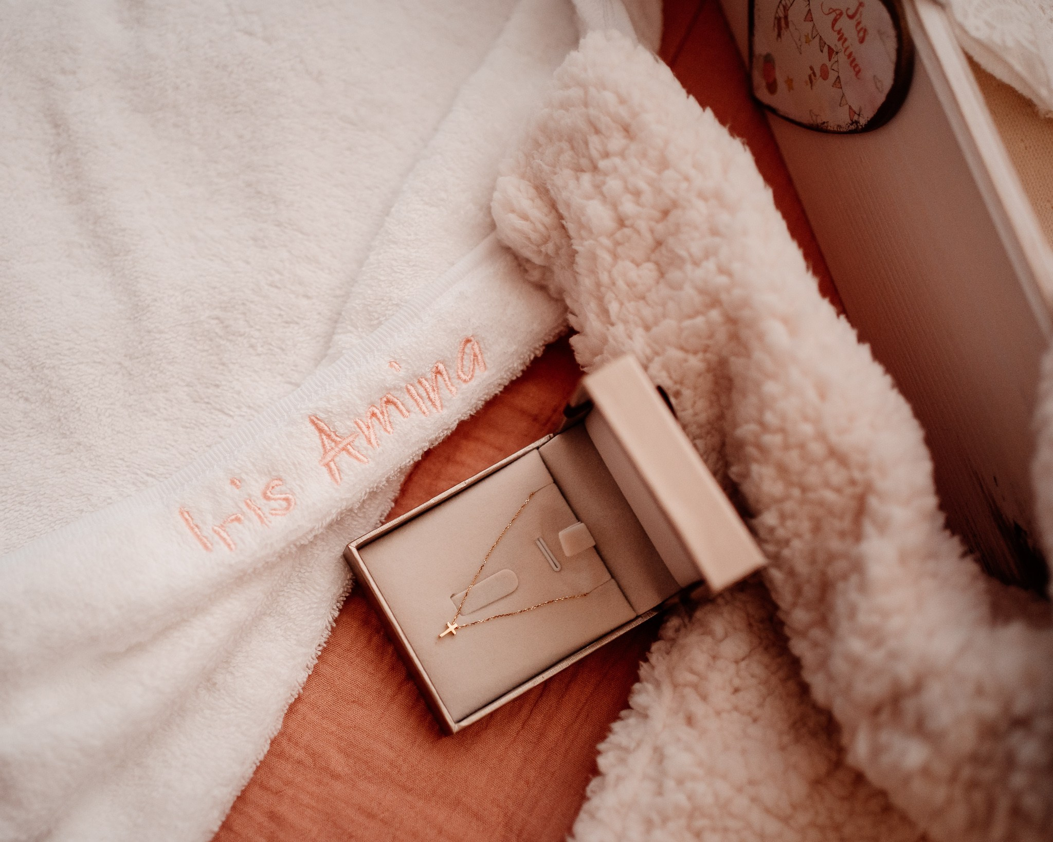 Fotograf de Botez în București- Mihai Popa Fotograf. Fotograf Nuntă & Botez București - Mihai Popa | Dincolo de oameni, imortalizez emoții!