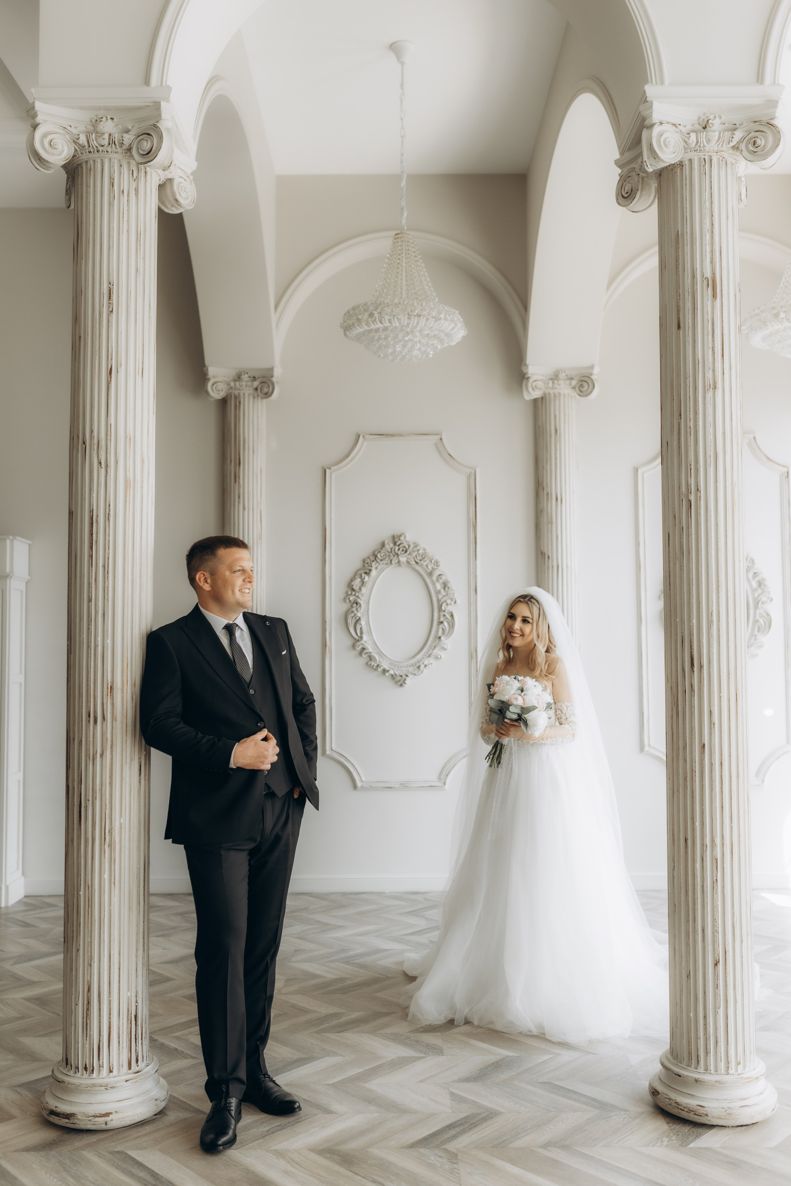 Nikolly & Constantin. Home