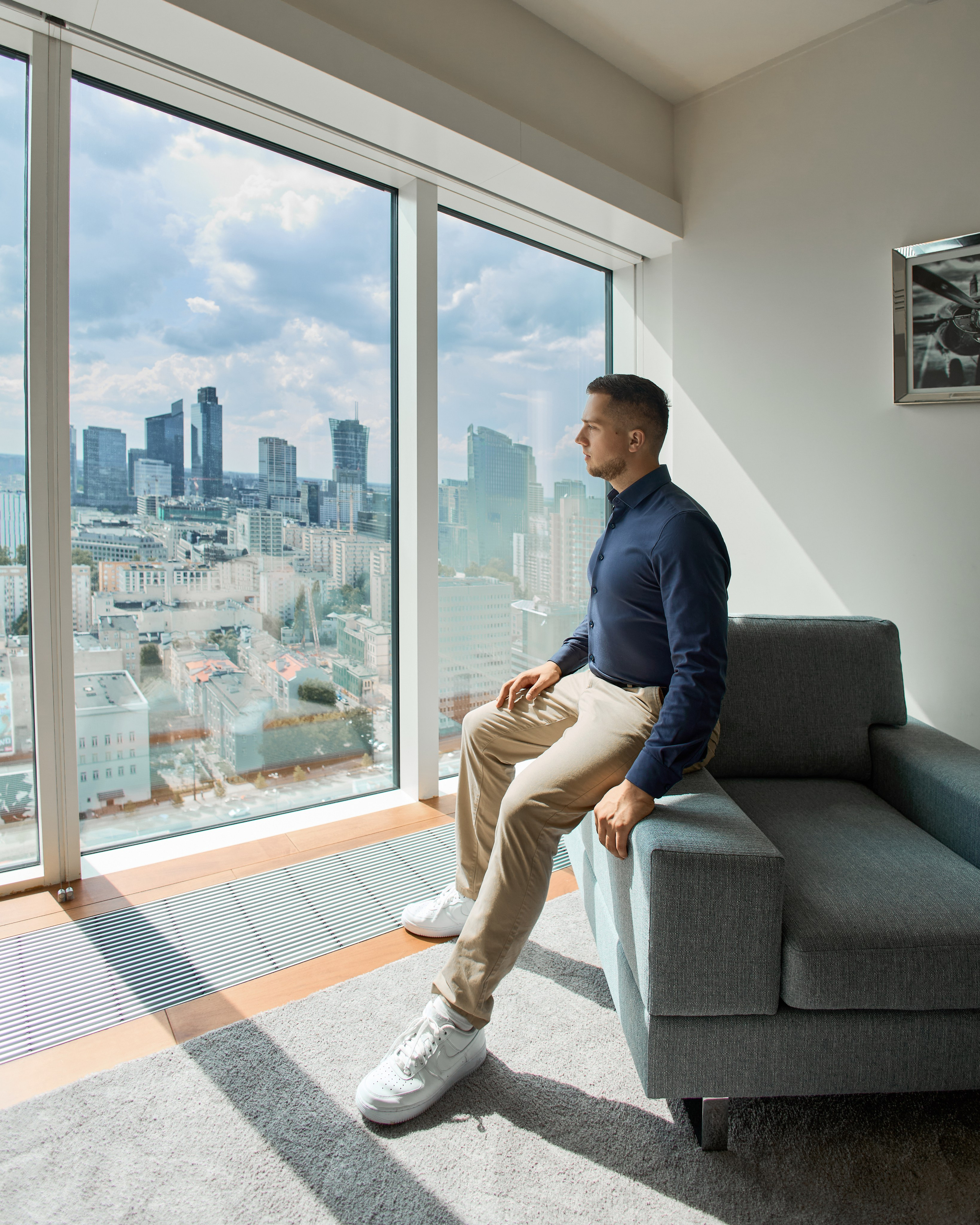 Reklamowa sesja zdjęciowa dla agencji nieruchomości Zlota 44 – Fotografia reklamowa w Warszawie. Portrait & Fashion Photographer | Сannes, Paris, Monaco, Dubai, Kyiv — - Alisa Postnykova