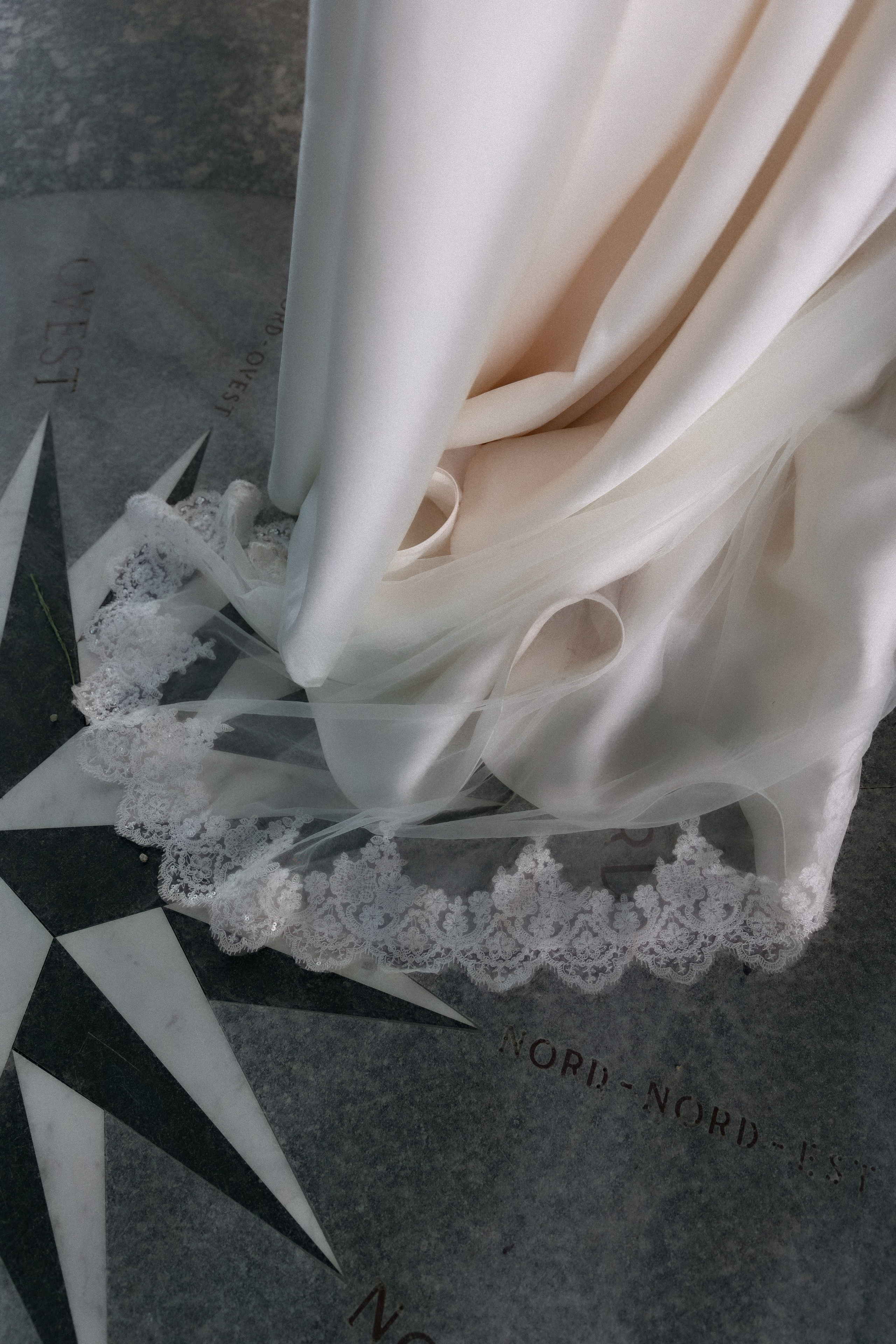 Lily & Zach, Villa del Balbianello. Photographer in Italy Anna Linnik