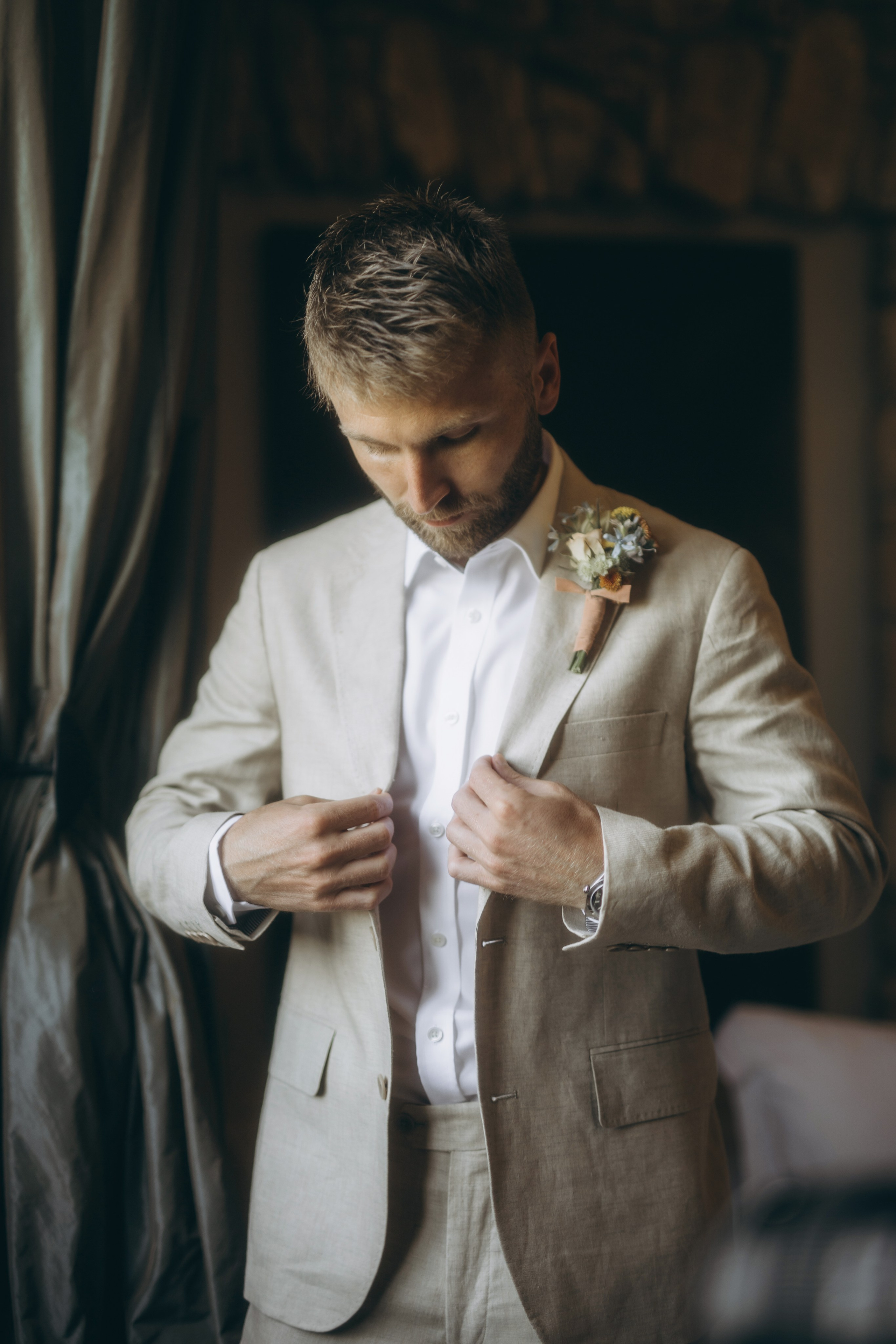 Lauren & Jamie. Hotel Castell d’Emporda. Paola wedding photographer / videographer in Barcelona