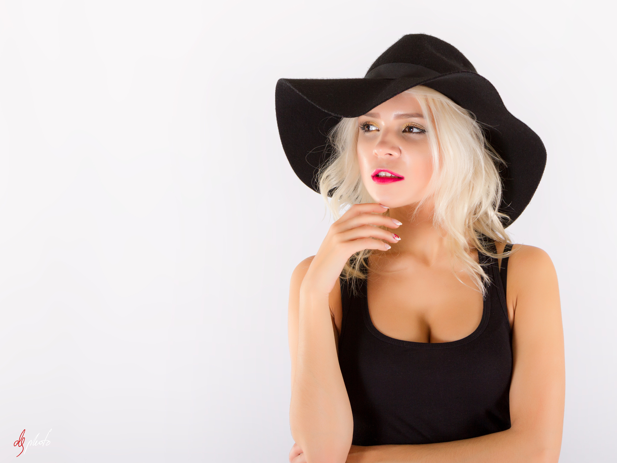 Портретное фото в Афинах. Женский портрет, Афины. Художественное фото, Афины.