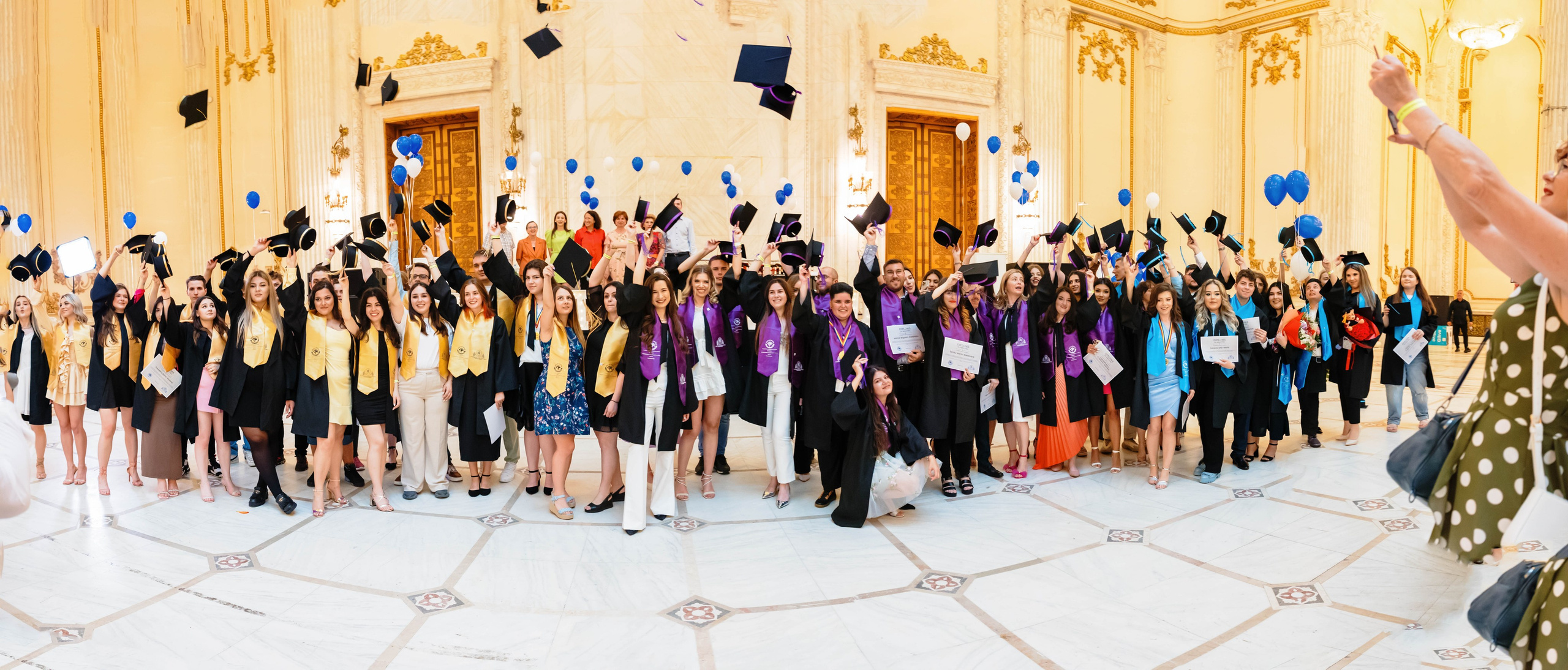 Festivitate Absolvire ASE 2024 - Palatul Parlamentului Bucuresti. MDimaFotoStudio. Fotograf de nuntă, evenimente private și de familie