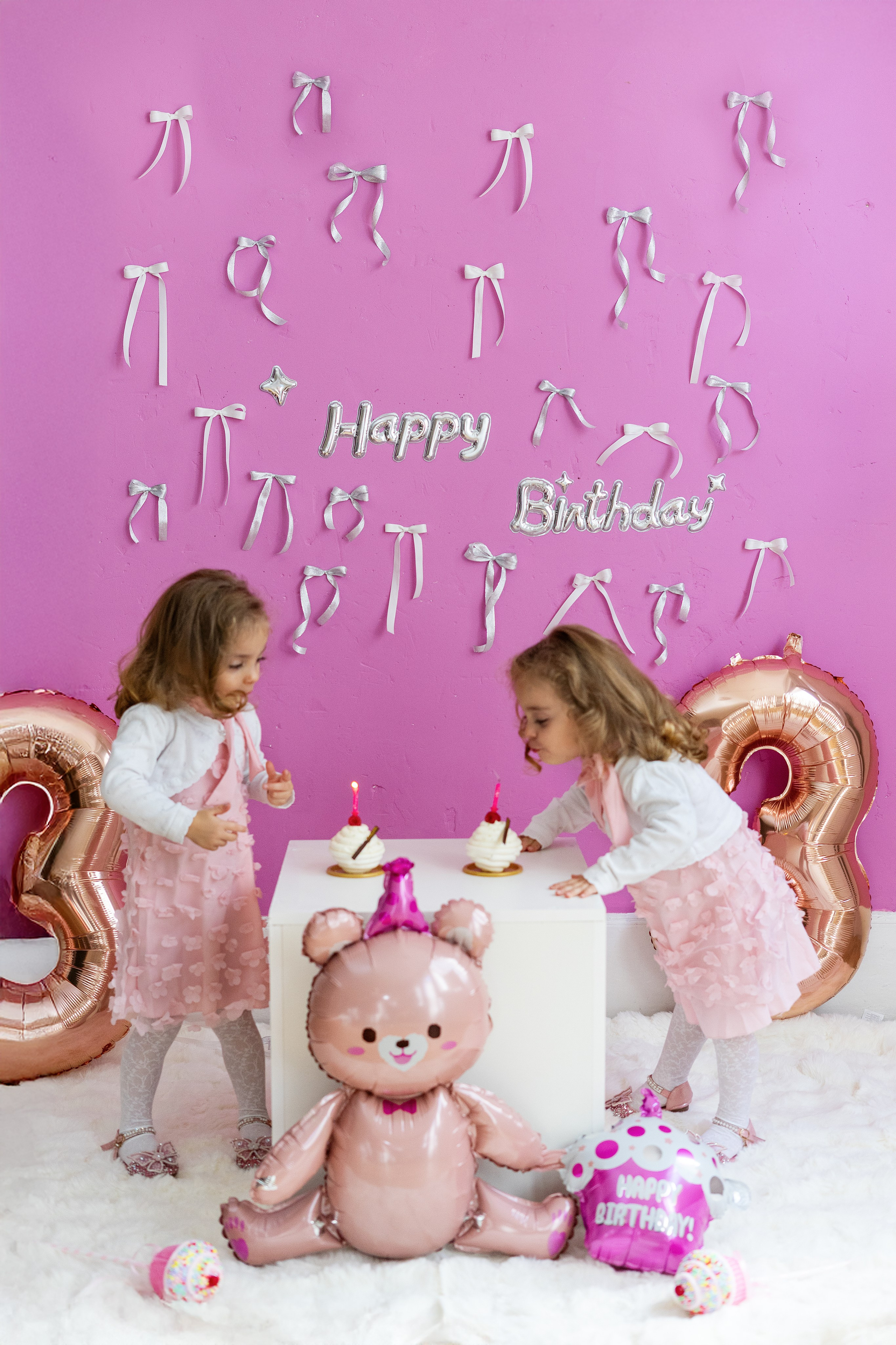 Maggie et Rosie 3 ans. Petit trésor photos de famille, grossesse et nouveau-né à Roanne