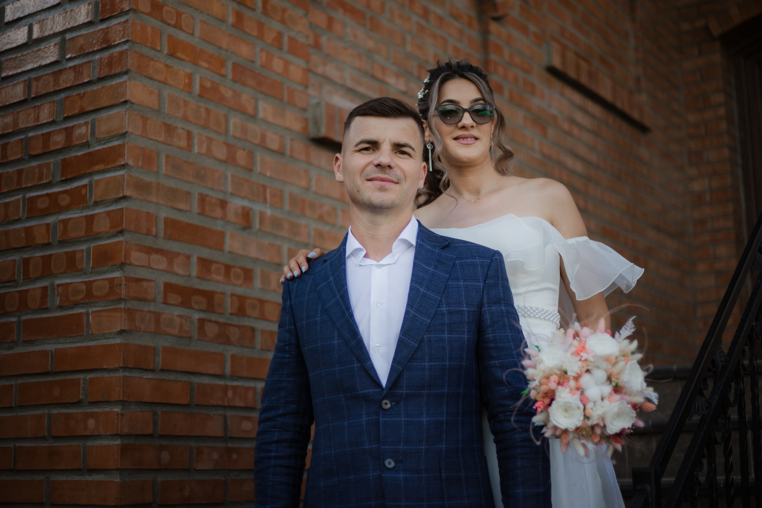 Oana & Vasile. Fotograf si videograf — evenimente si studio