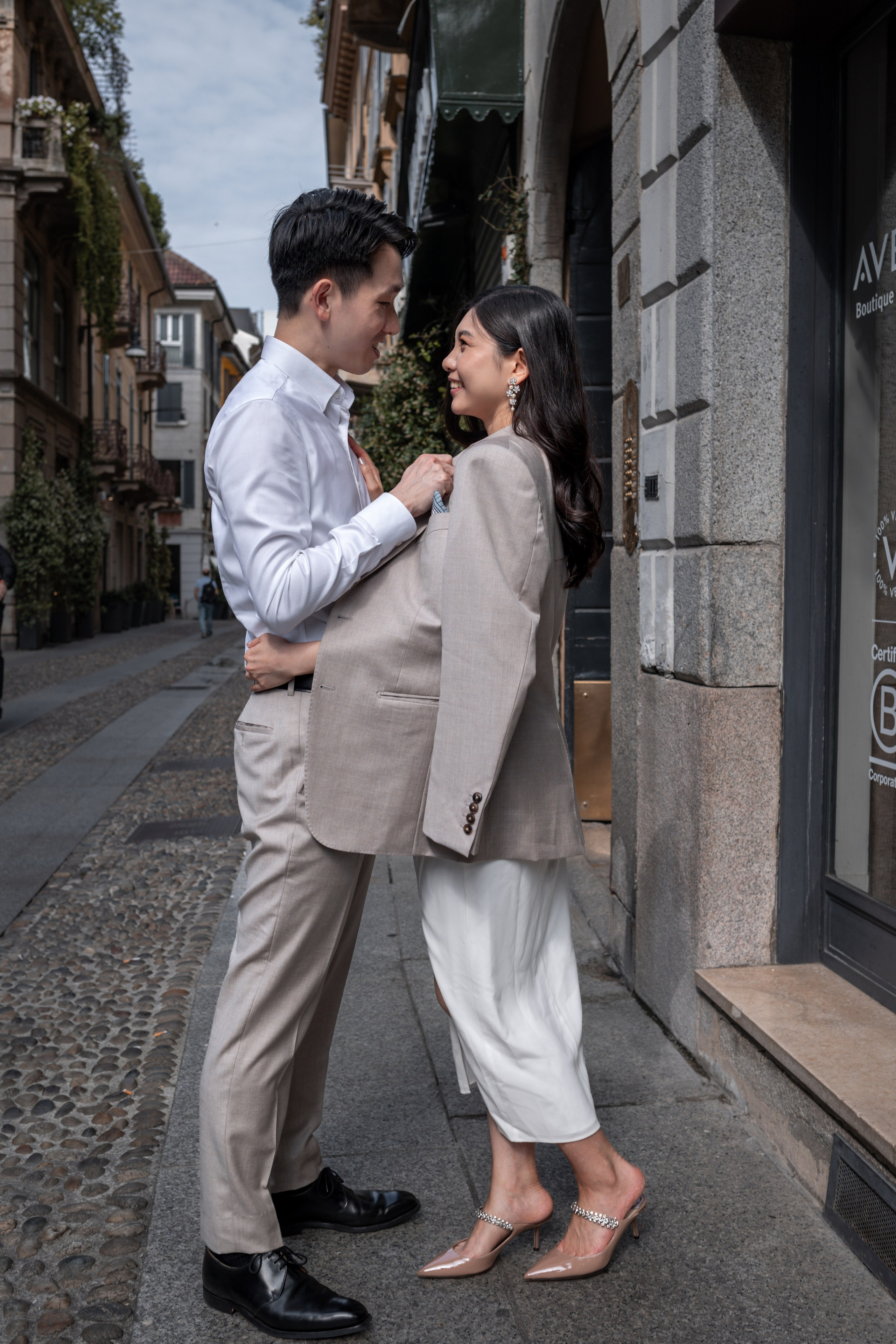 Walk in Milan. Photographer in Milan |Mila Pro Photo