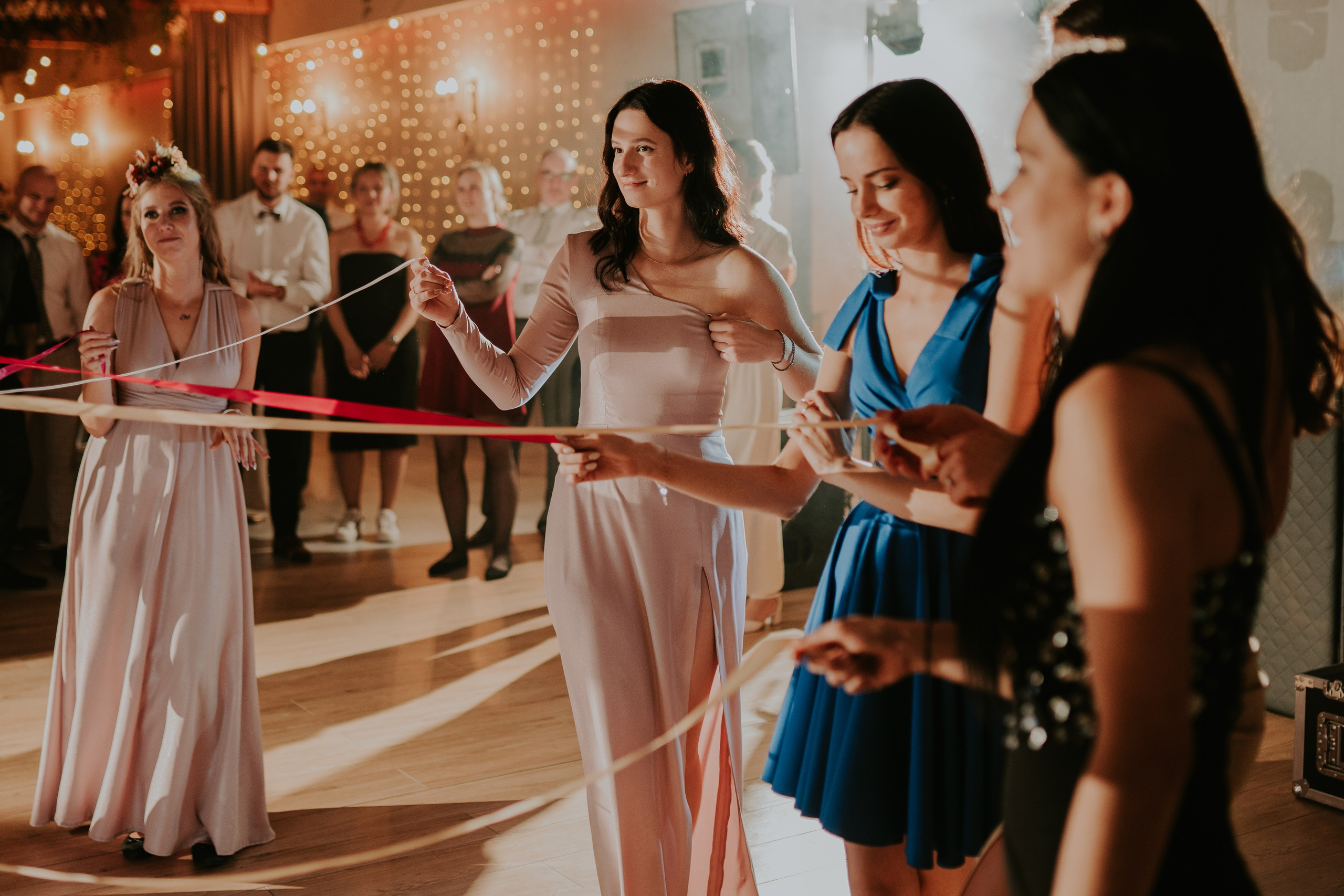 Sala Koralowa w Jaworzu: Opowieść o ślubie Nikoli i Kacpra. Karkowskafoto - fotografia miłości