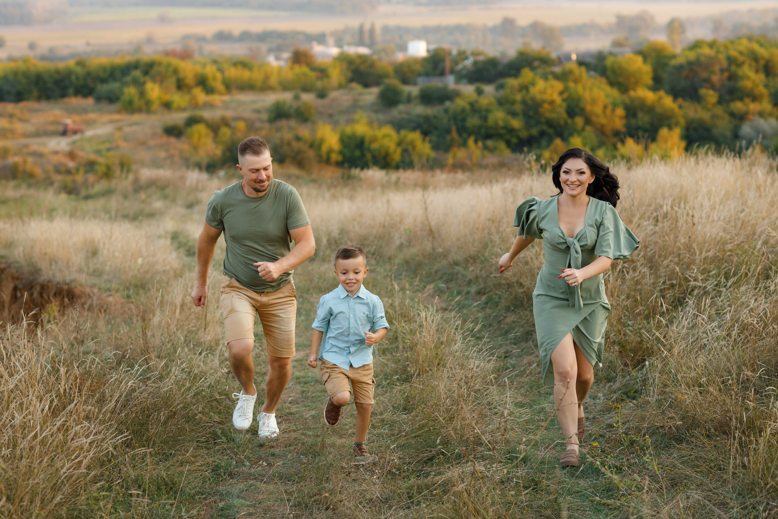 Family. Wedding & family photographer in Dorset, England. Nataliia Honcharenko