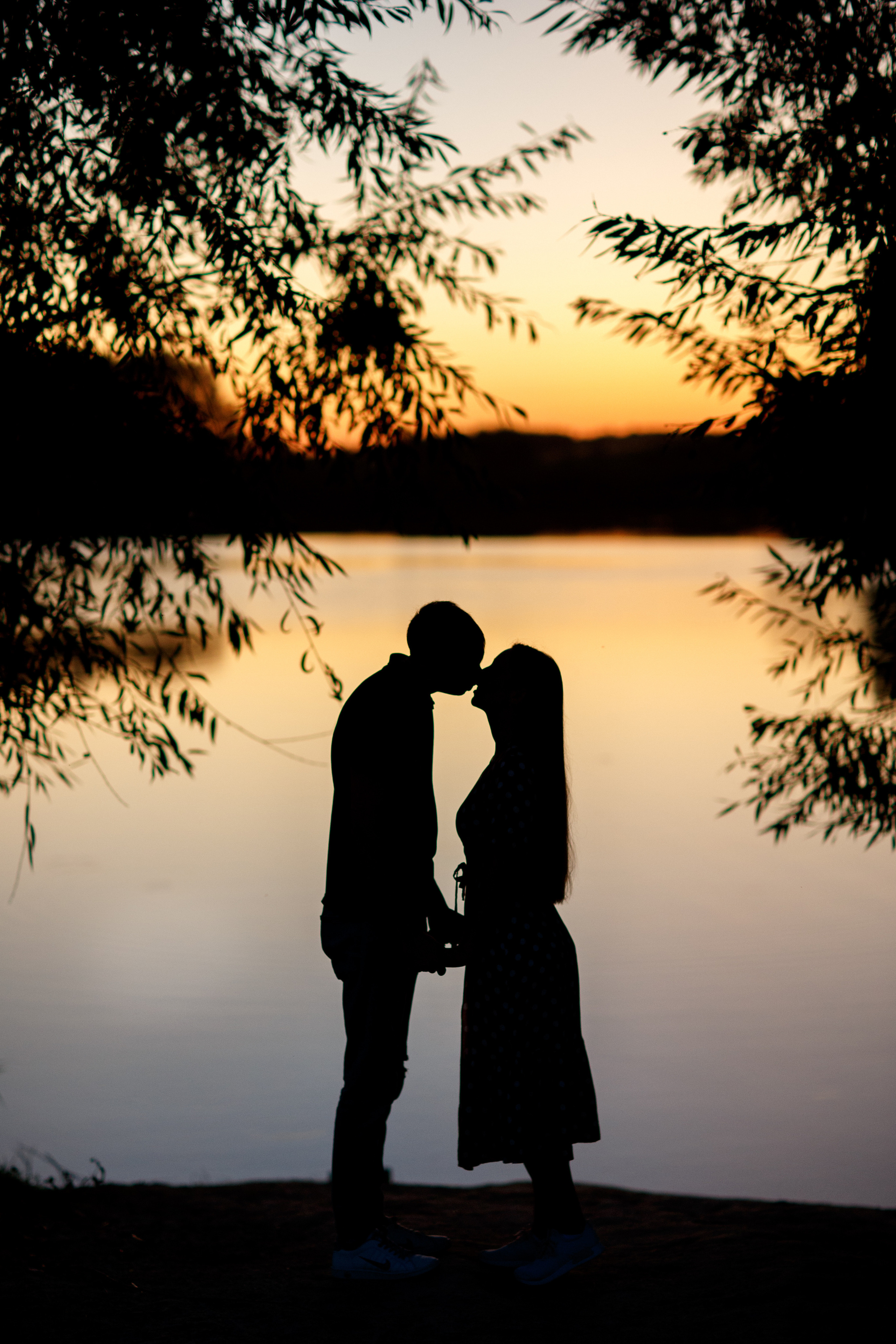 Love story. Wedding & family photographer in Dorset, England. Nataliia Honcharenko