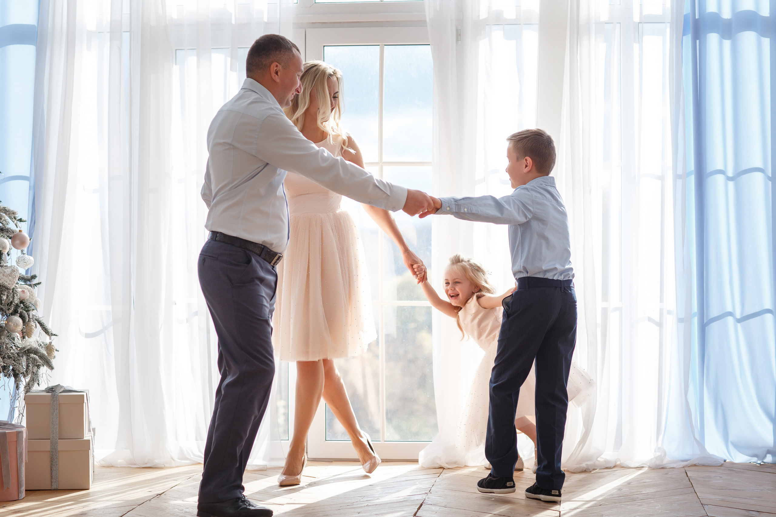 Family. Wedding & family photographer in Dorset, England. Nataliia Honcharenko