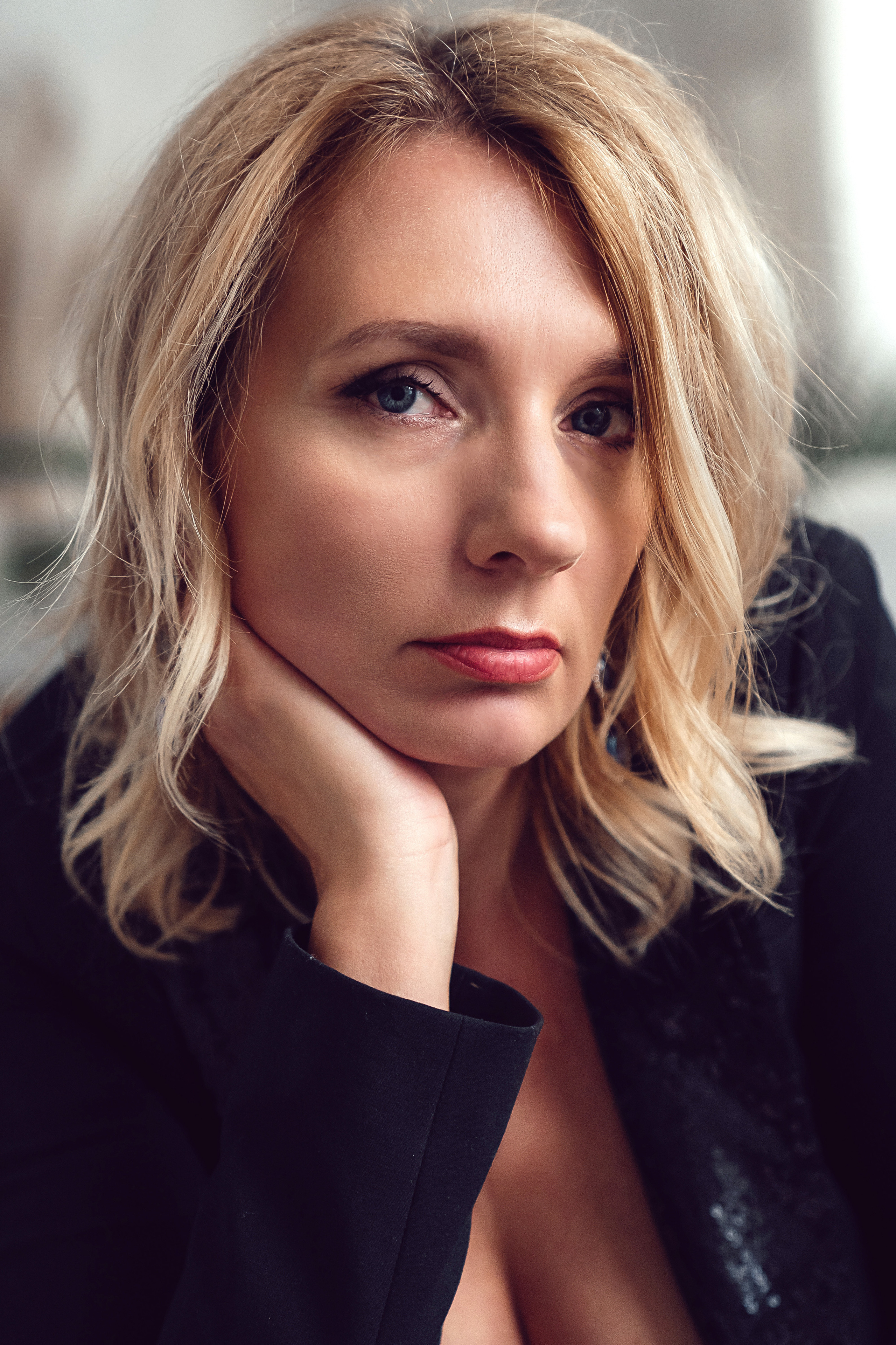 Frauen Porträt. Hallo, ich bin Nadya - Fotografin aus Linz, Oberösterreich